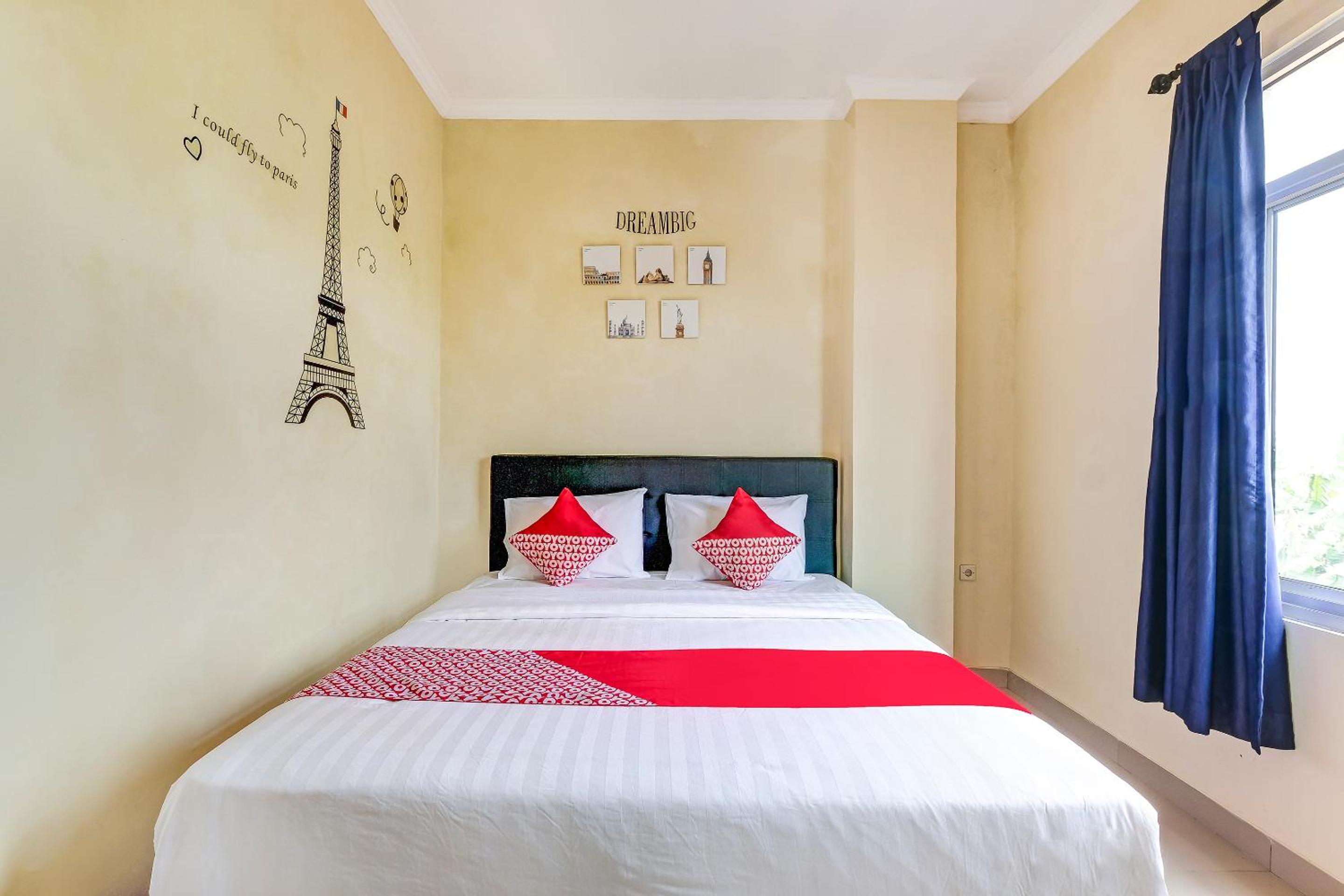 Deluxe Double Room photo 2