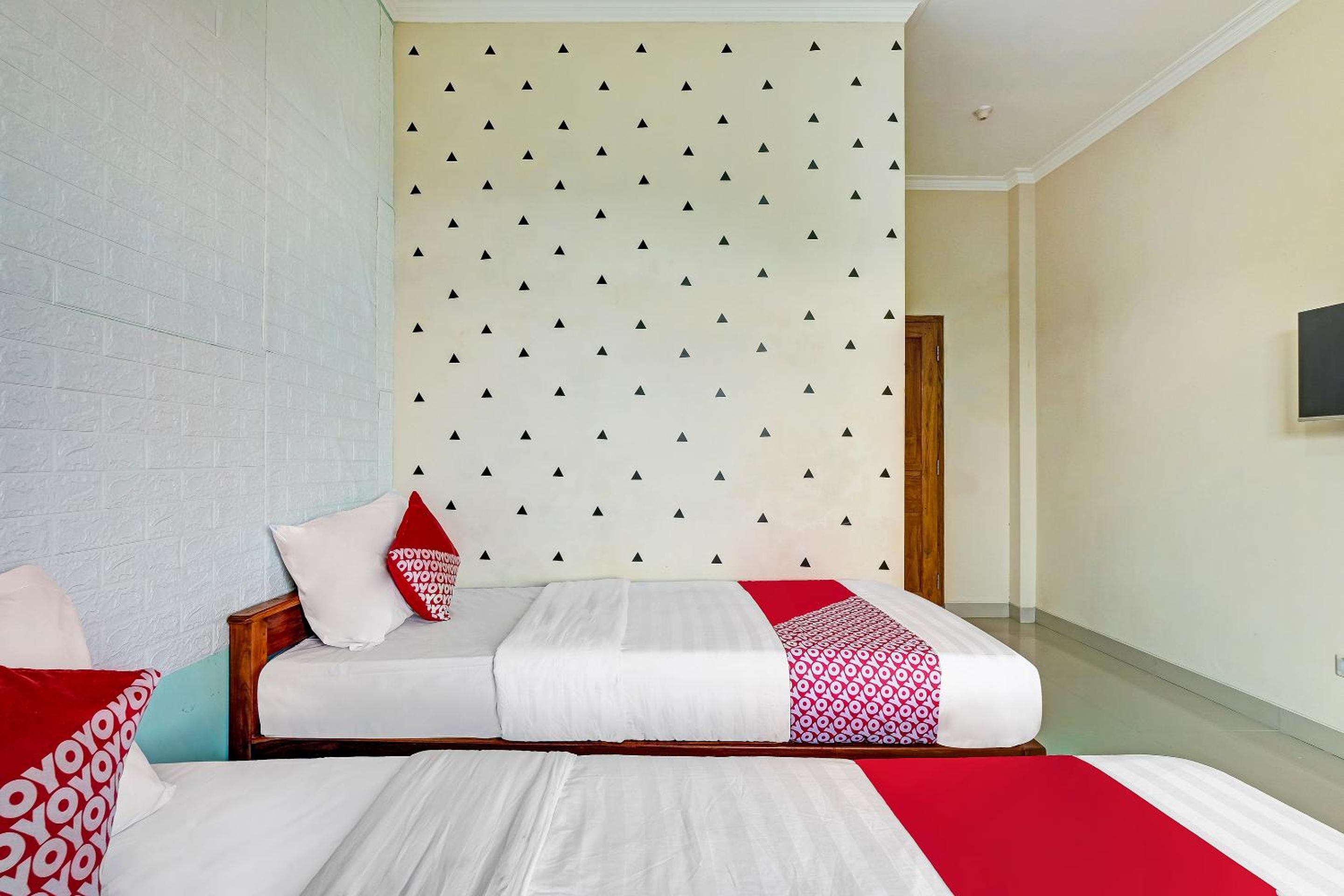 Standard Twin Room photo 3