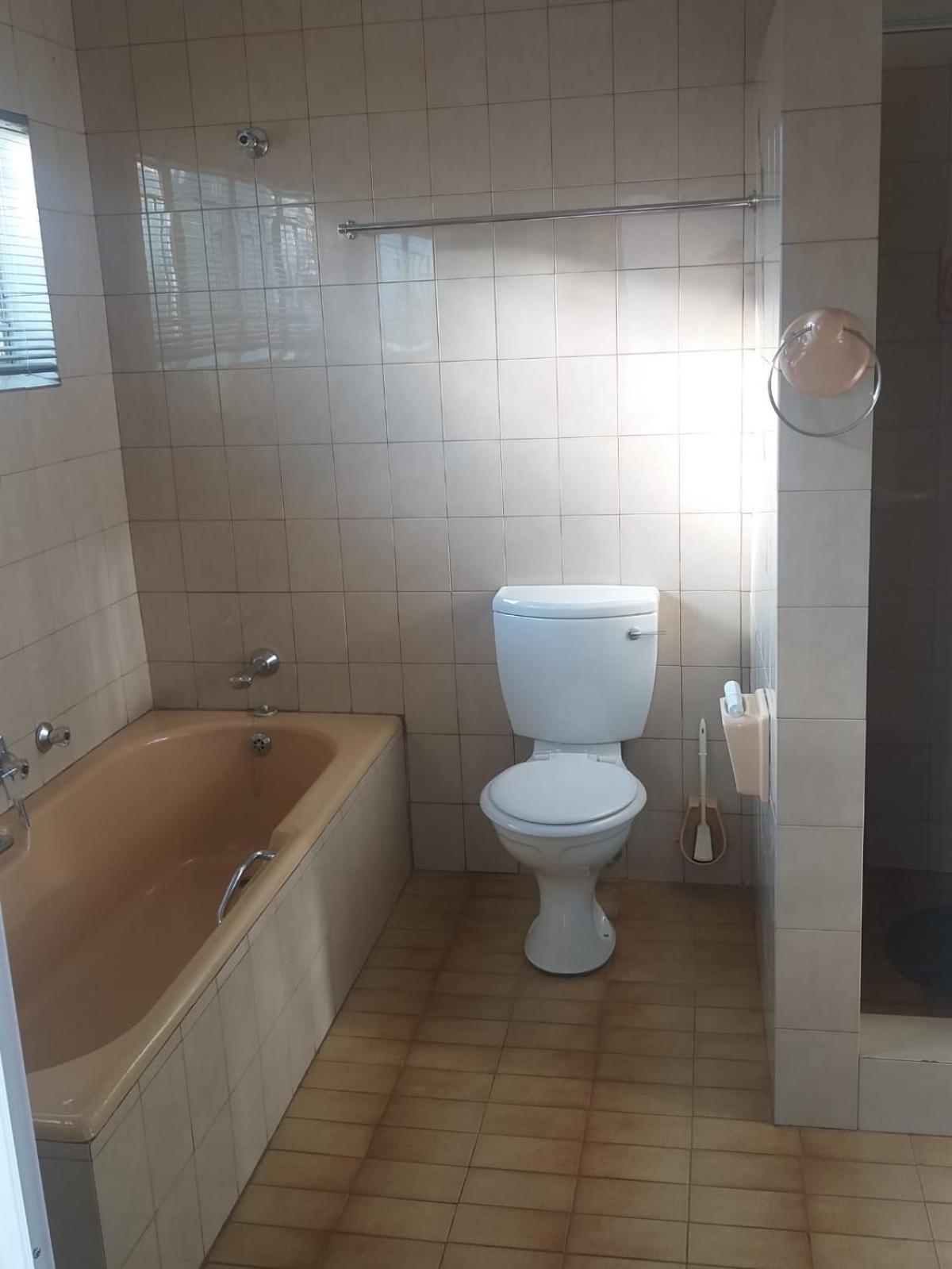 Apartment - Ground Floor - Photo 4