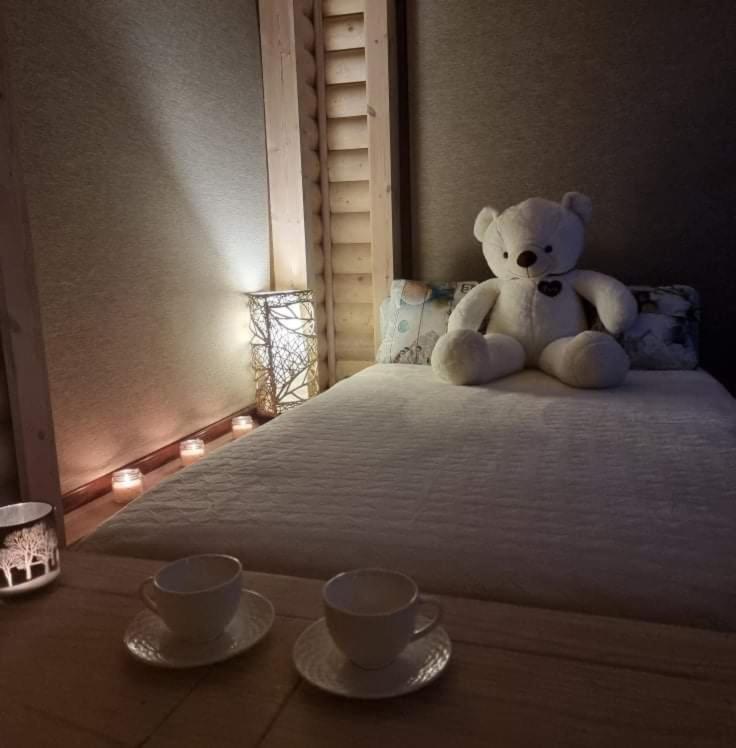 Suite - Photo 1