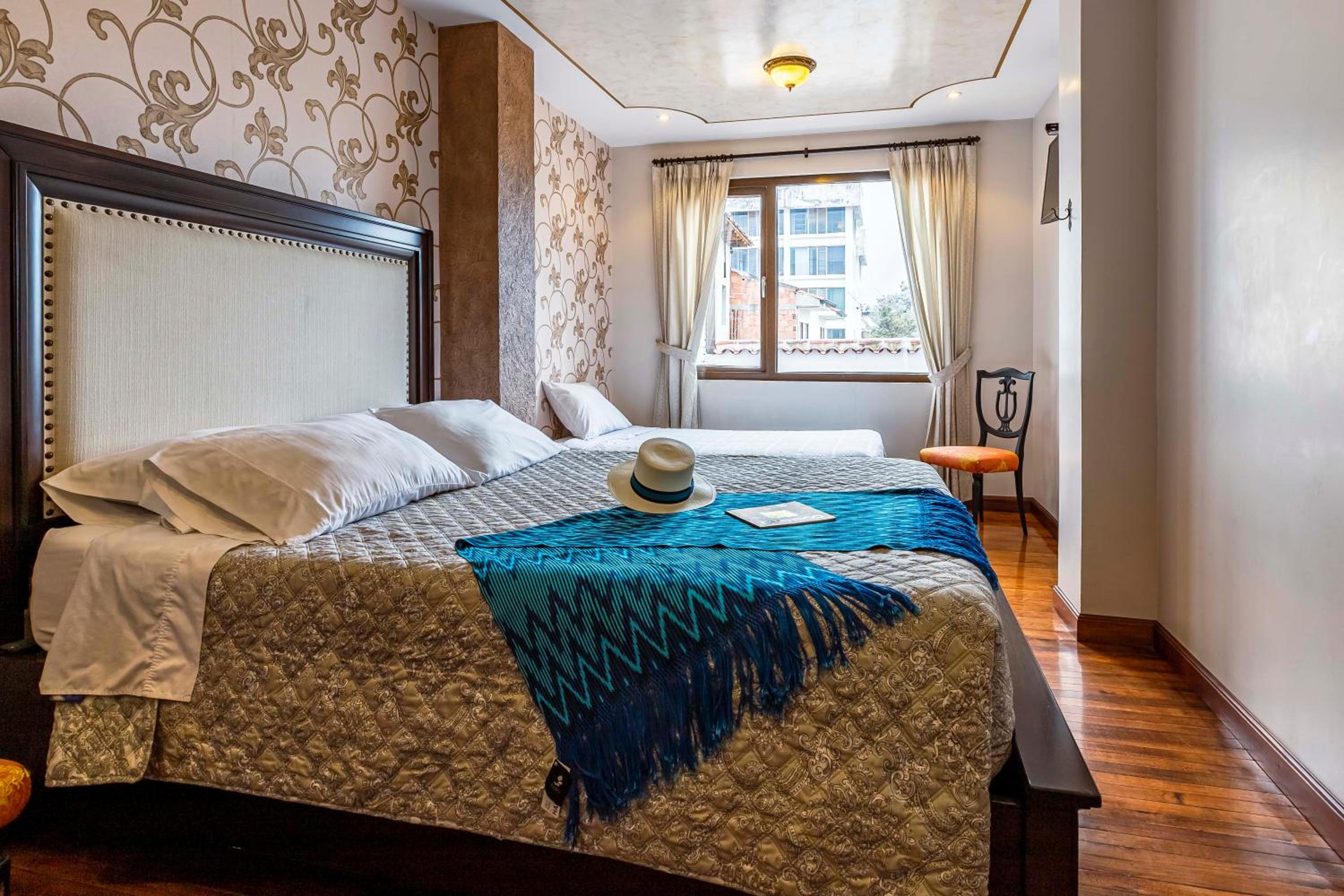 Deluxe Double Room (2 Adults + 1 Child) photo 1