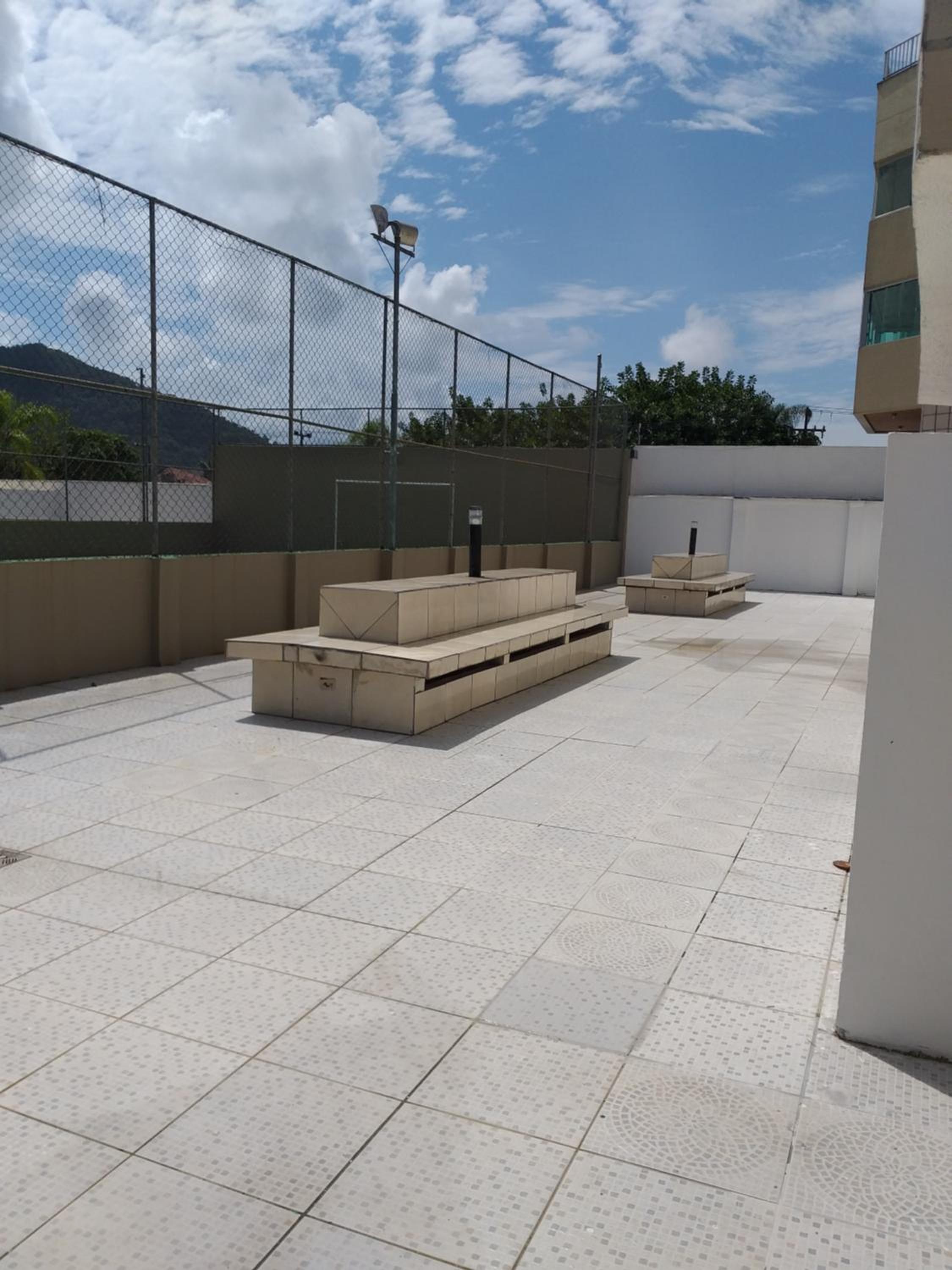 Apartment with Balcony - Photo 5