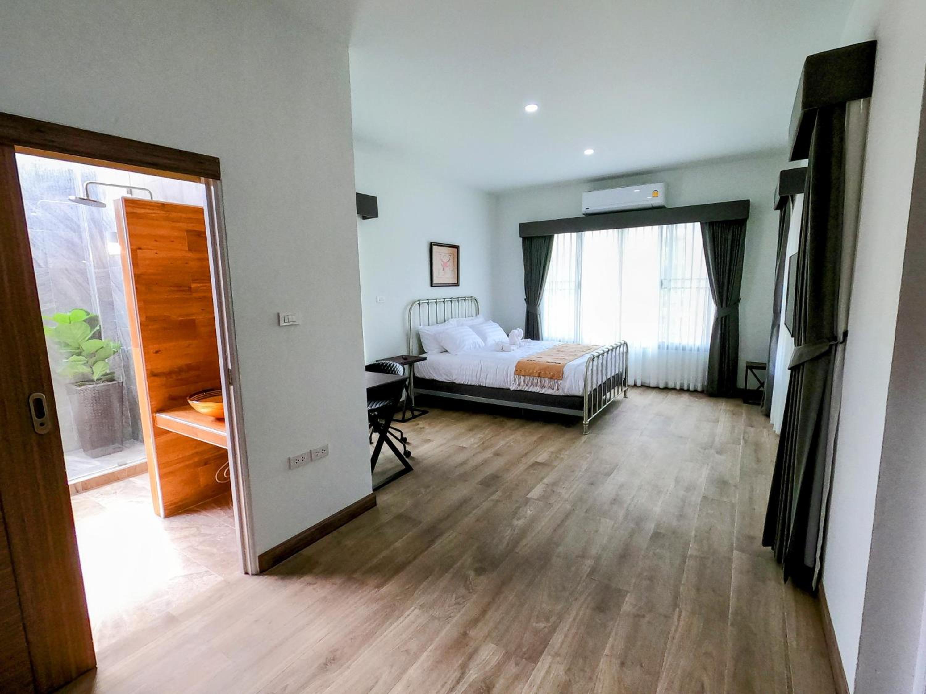 Deluxe Bungalow photo 1