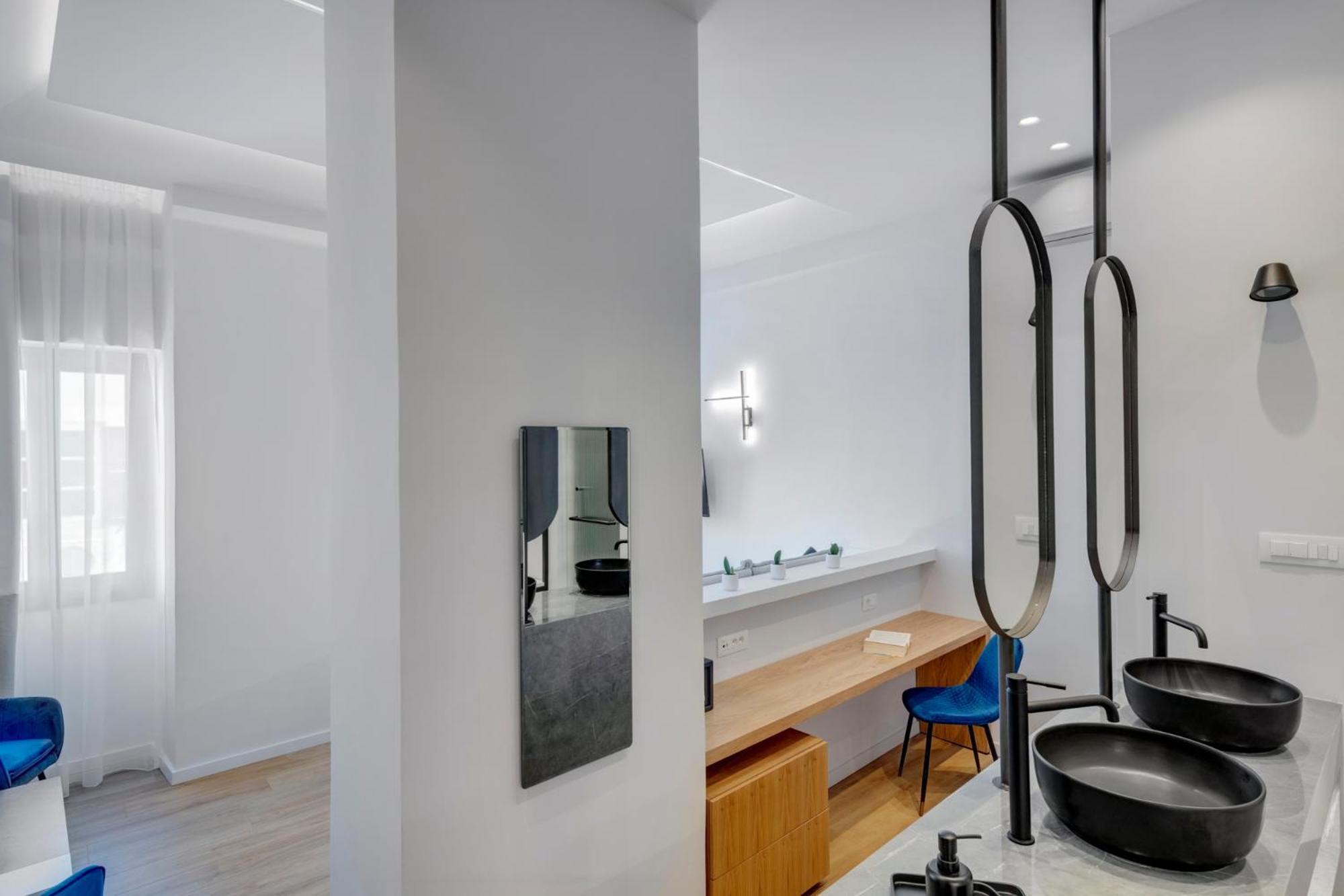 Double Room - Photo 2