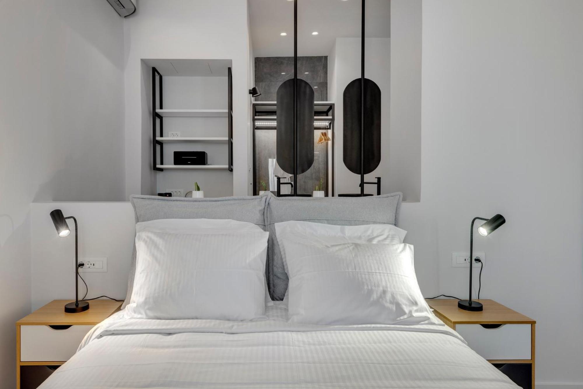 Double Room - Photo 15