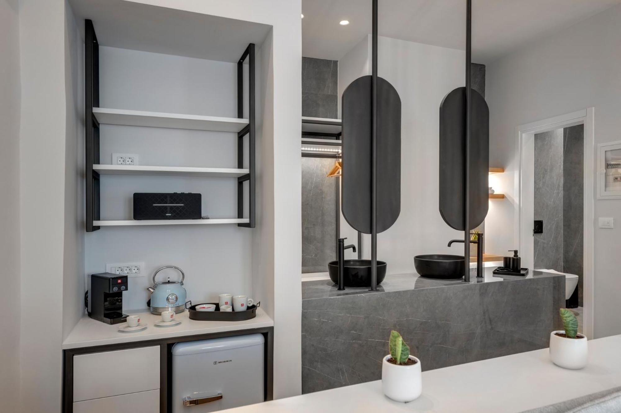 Double Room - Photo 19