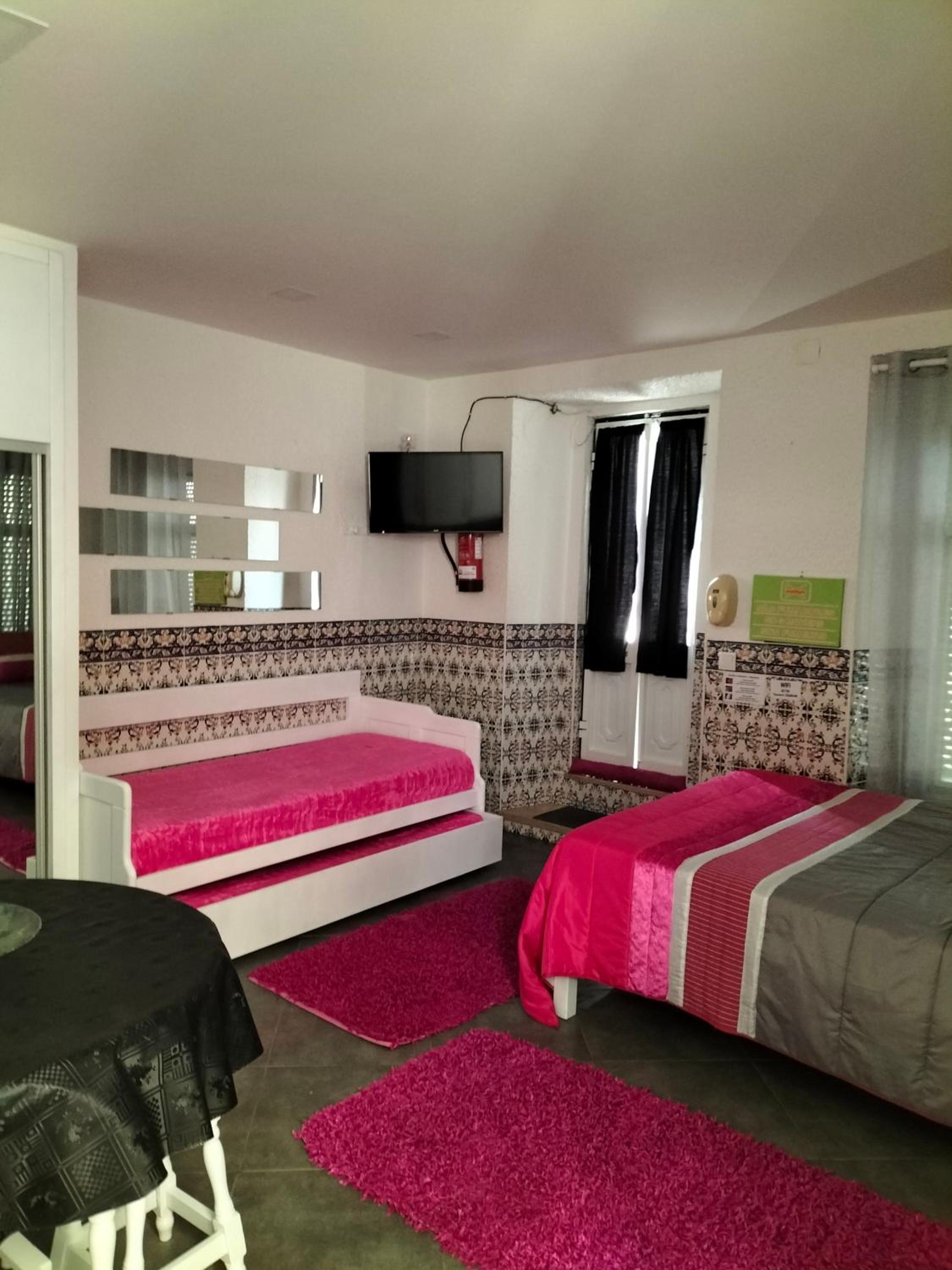 One-Bedroom House - Photo 14
