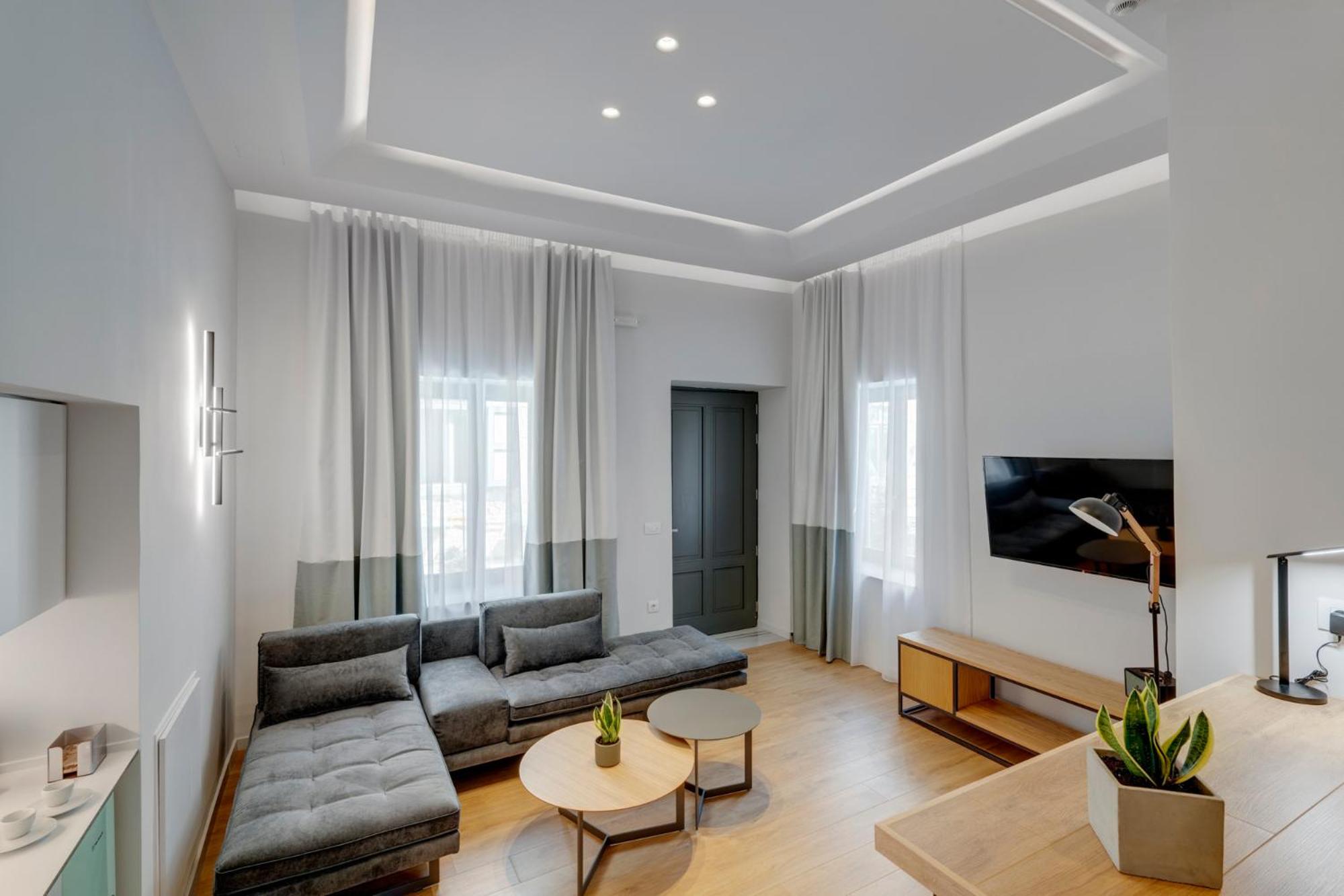 Deluxe Triple Room - Photo 22