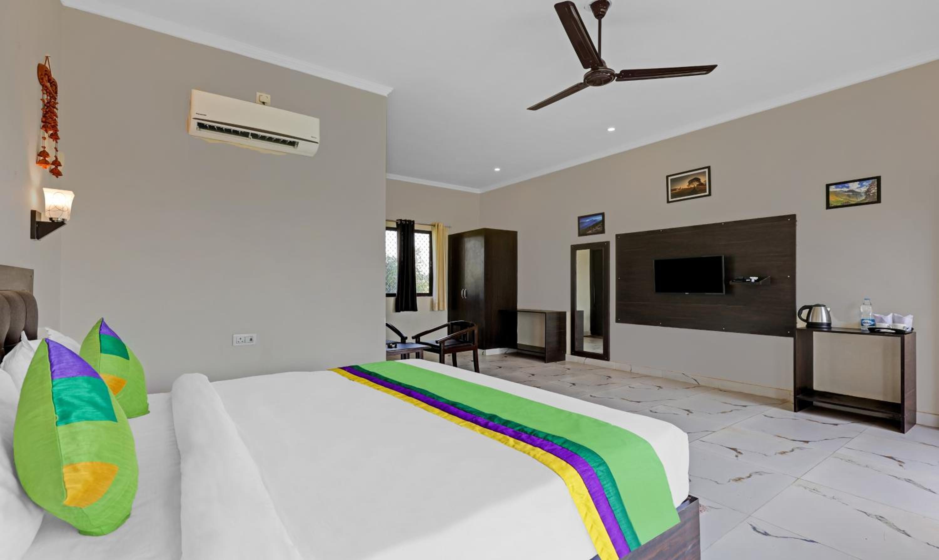 Deluxe Double Room photo 2