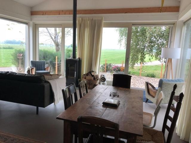 One-Bedroom House photo 1