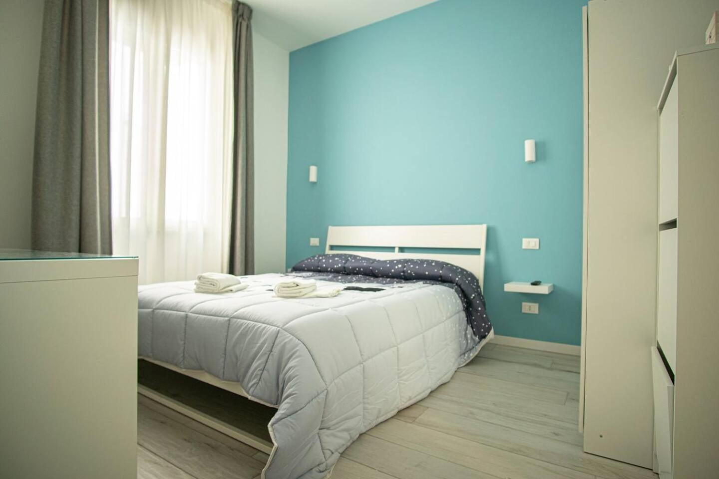 Double Room with Private Bathroom - Photo 1