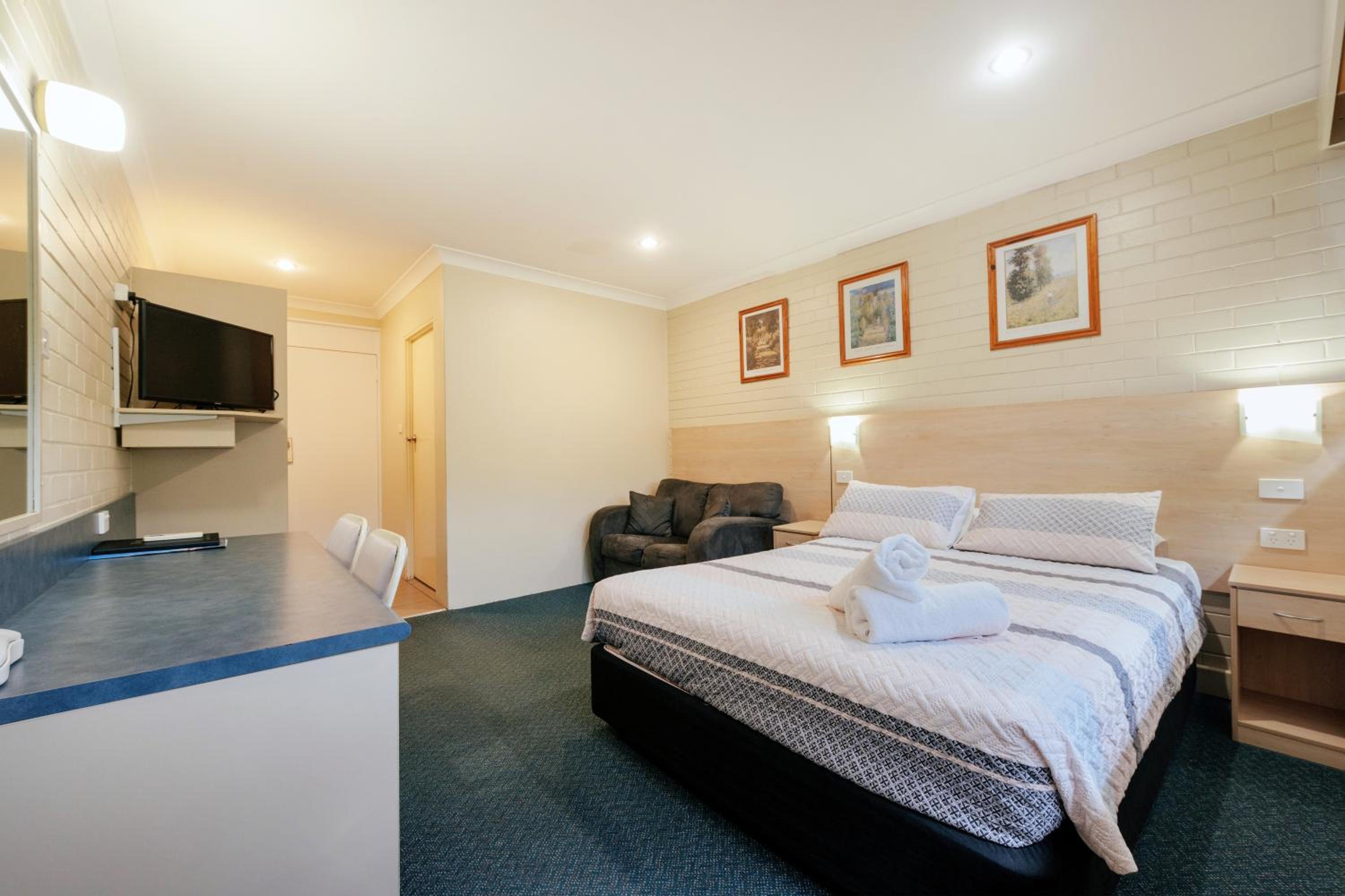 Queen Room