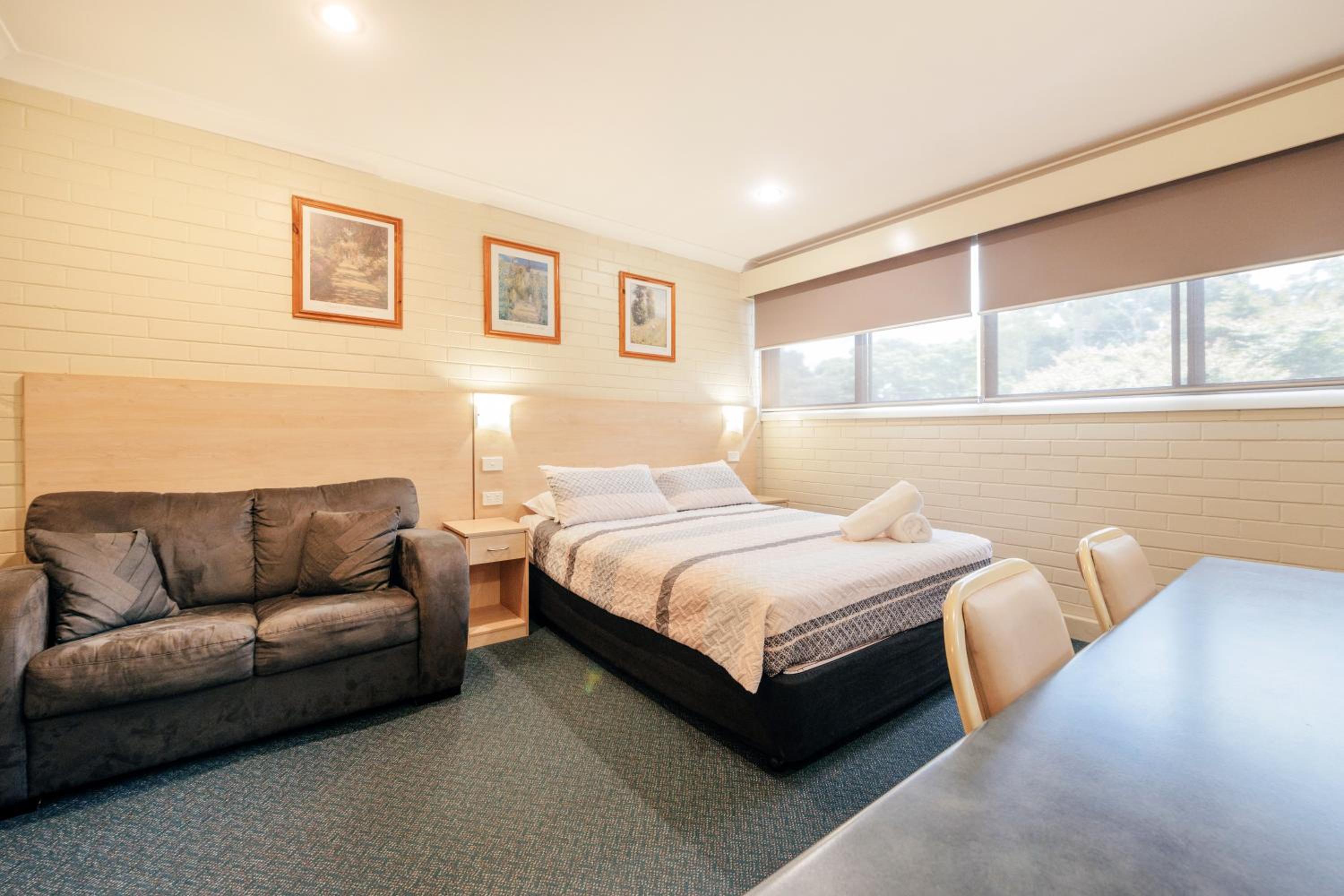 Queen Room photo 3