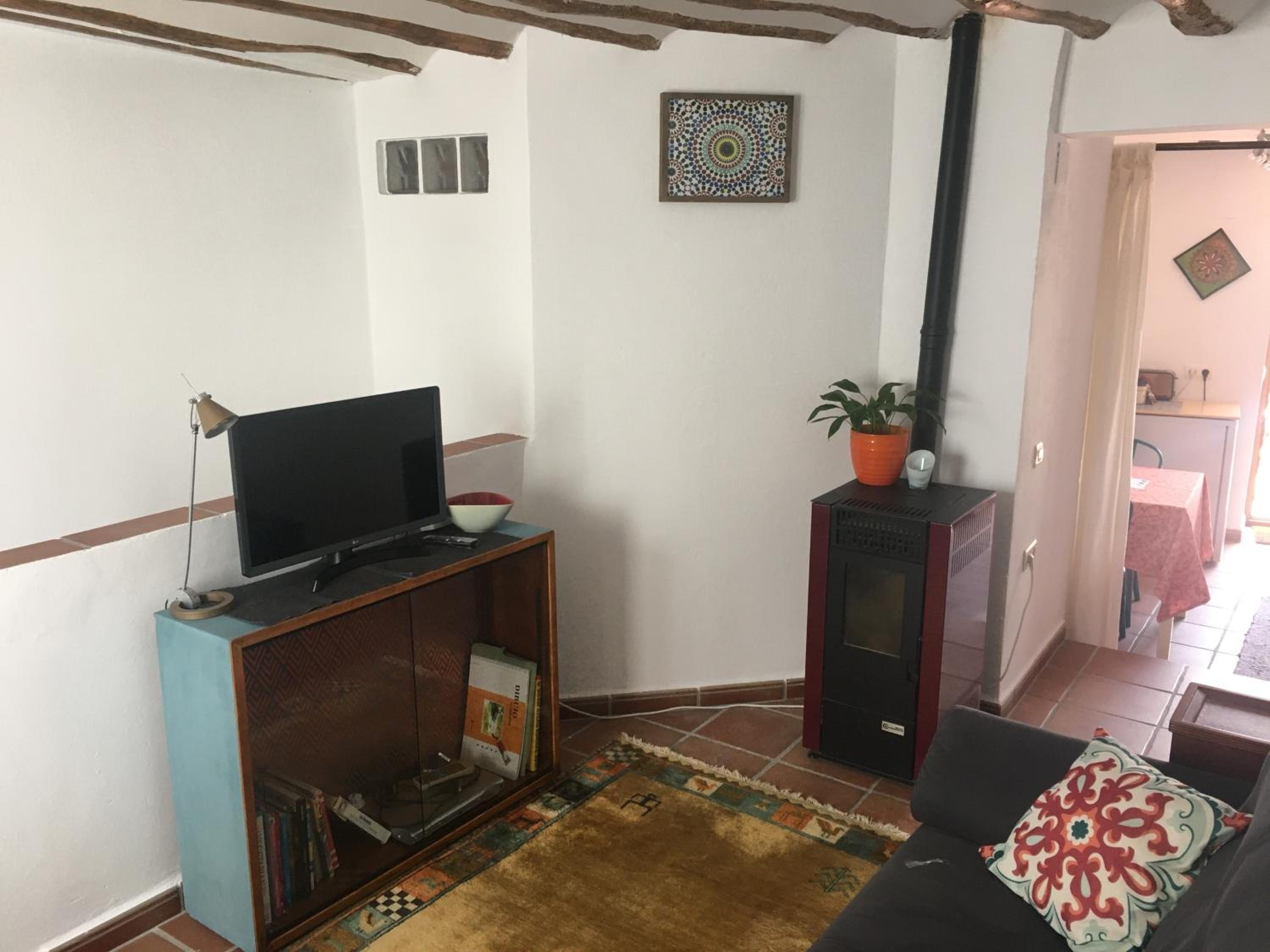 Apartment with Terrace - Photo 6