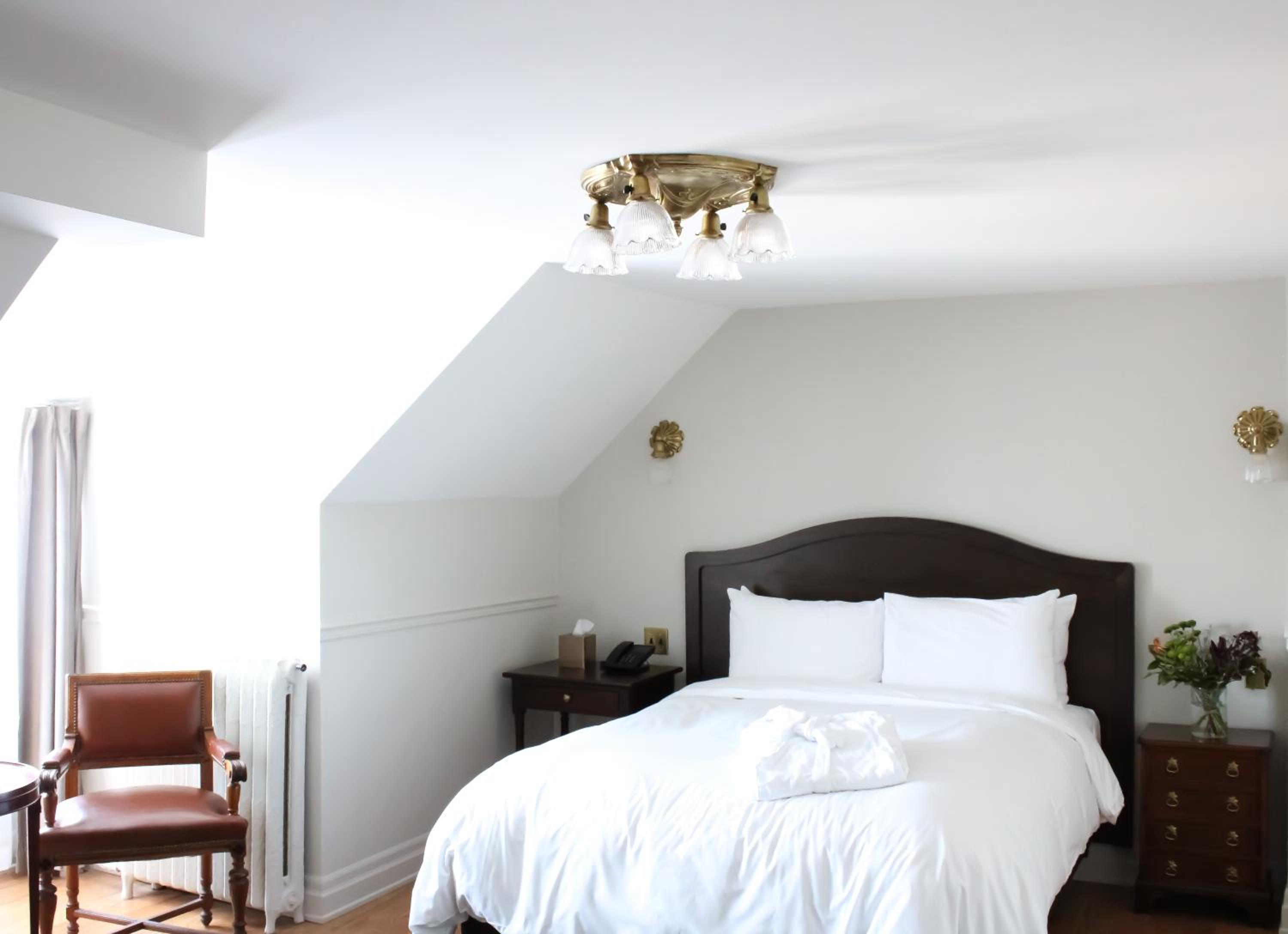 Queen Room - Photo 3