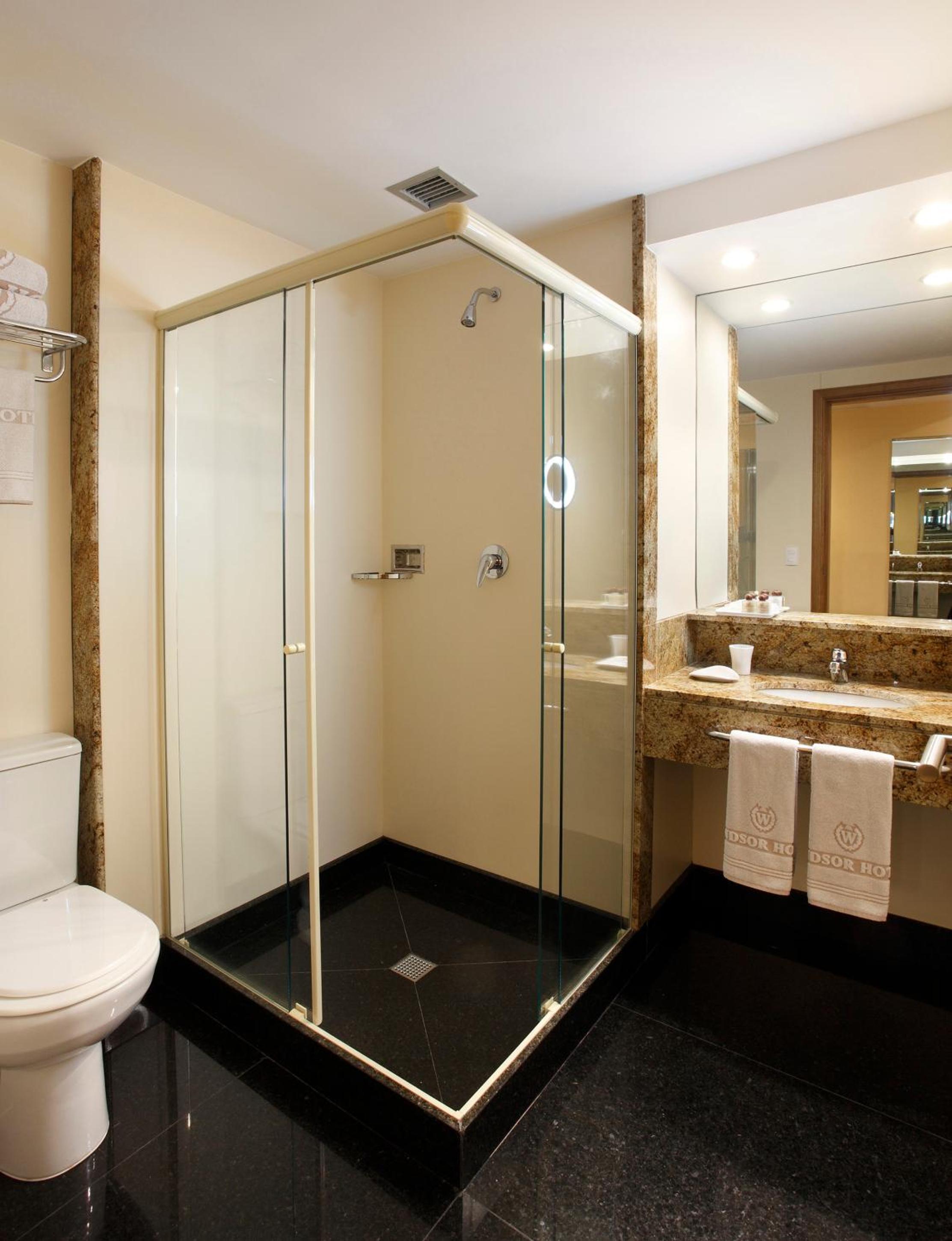 Standard Double Room - No View - Photo 3