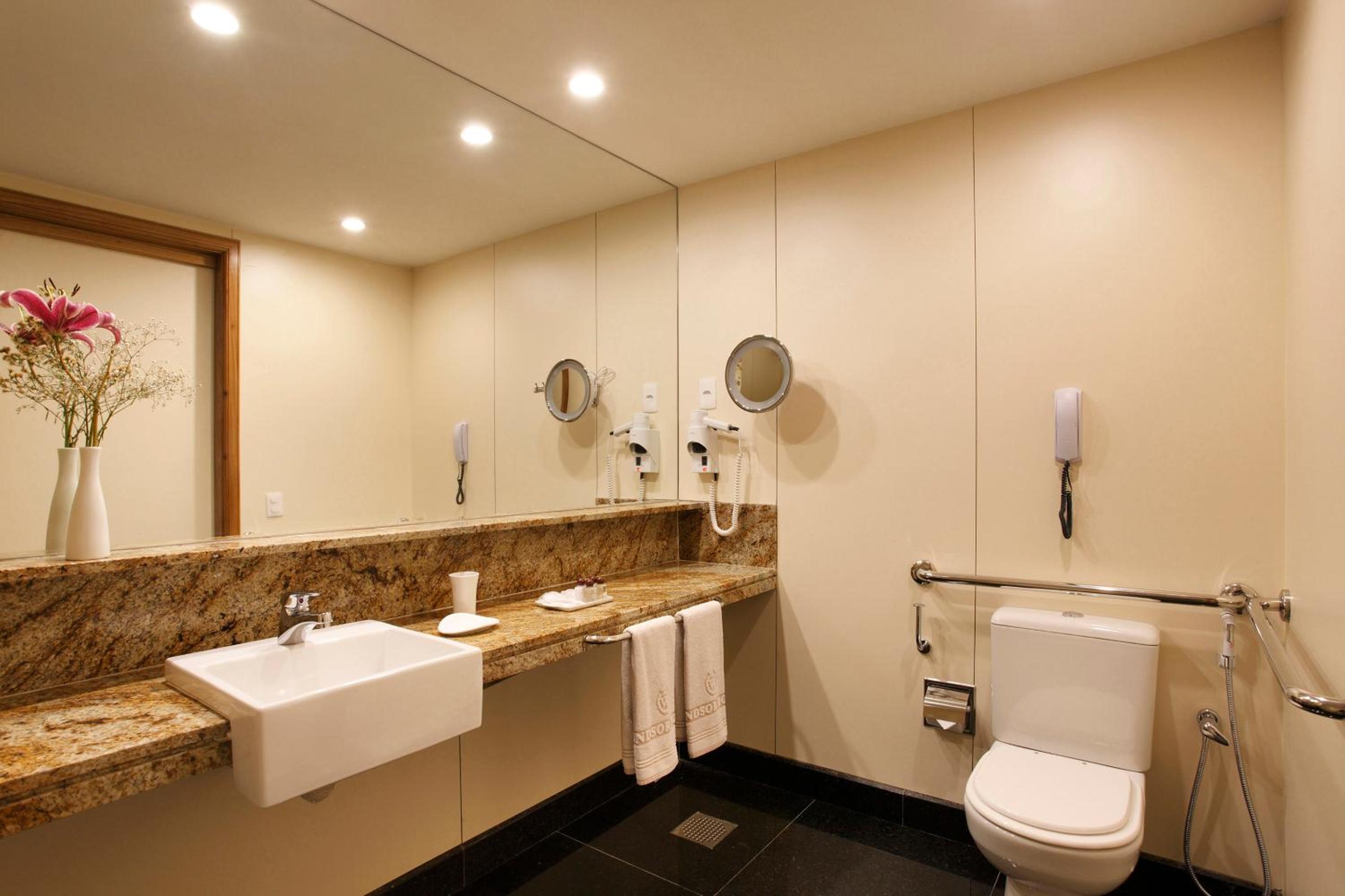 Standard Double Room - No View - Photo 2