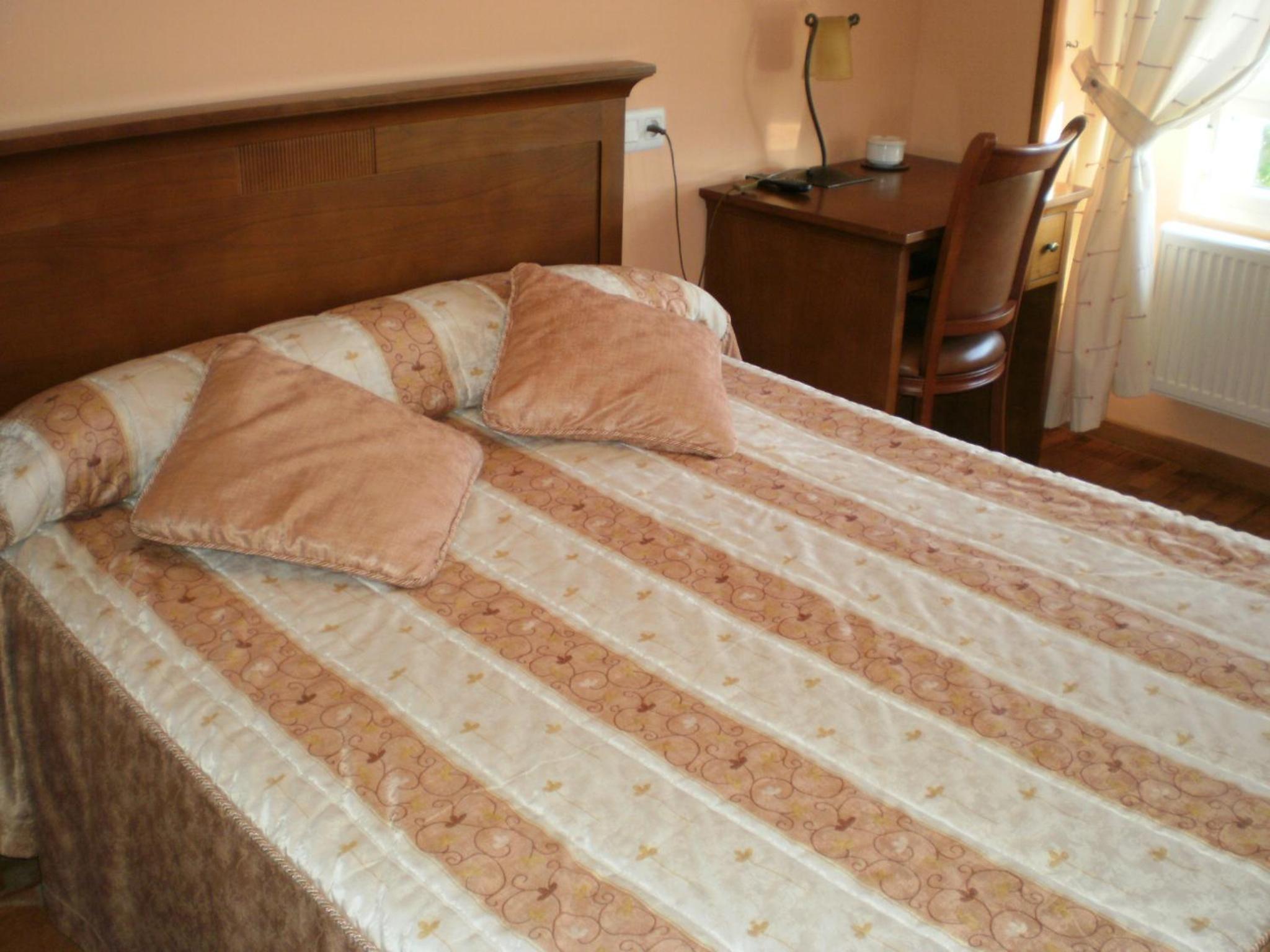 Double Room - Photo 14