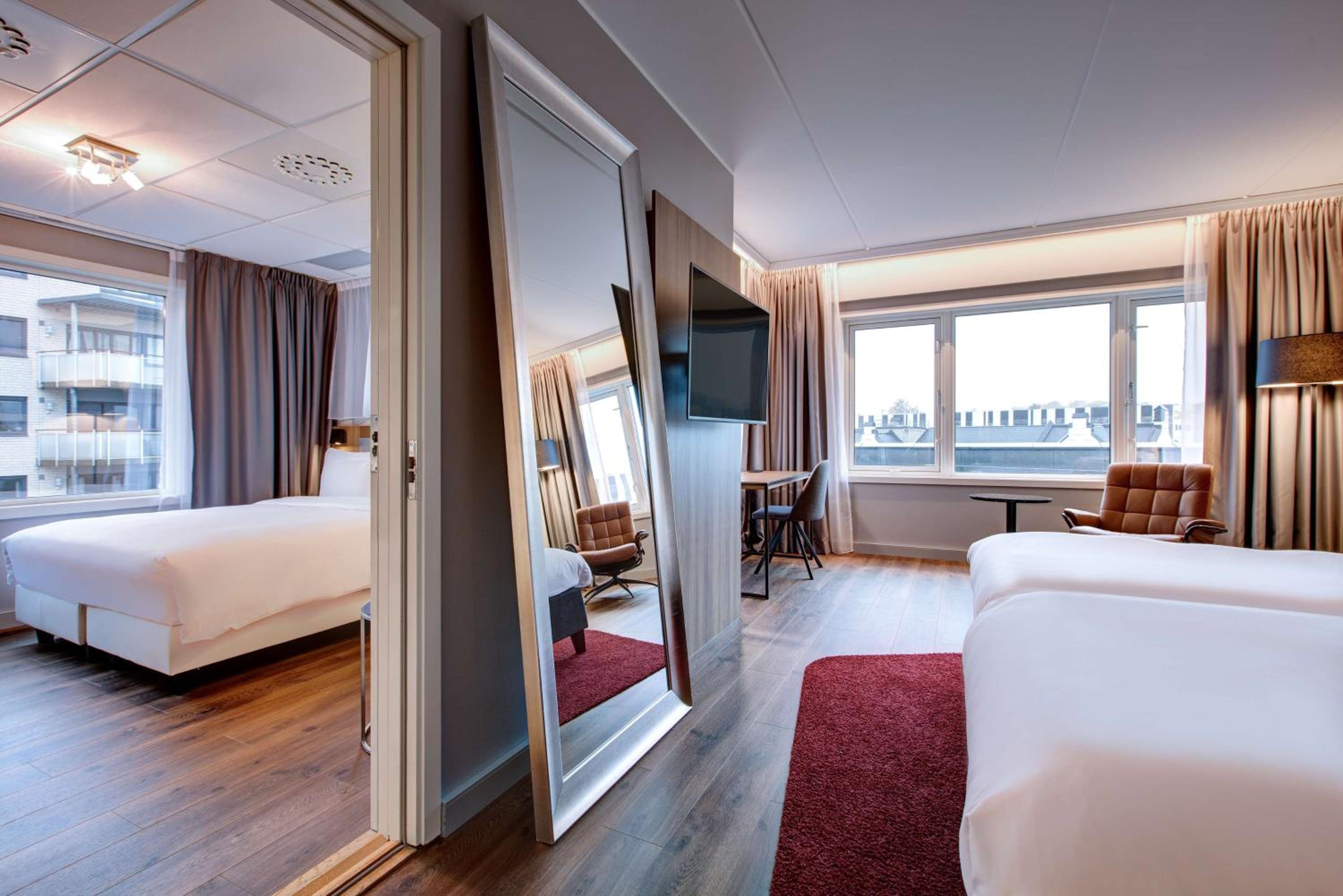 Premium Room - Photo 7