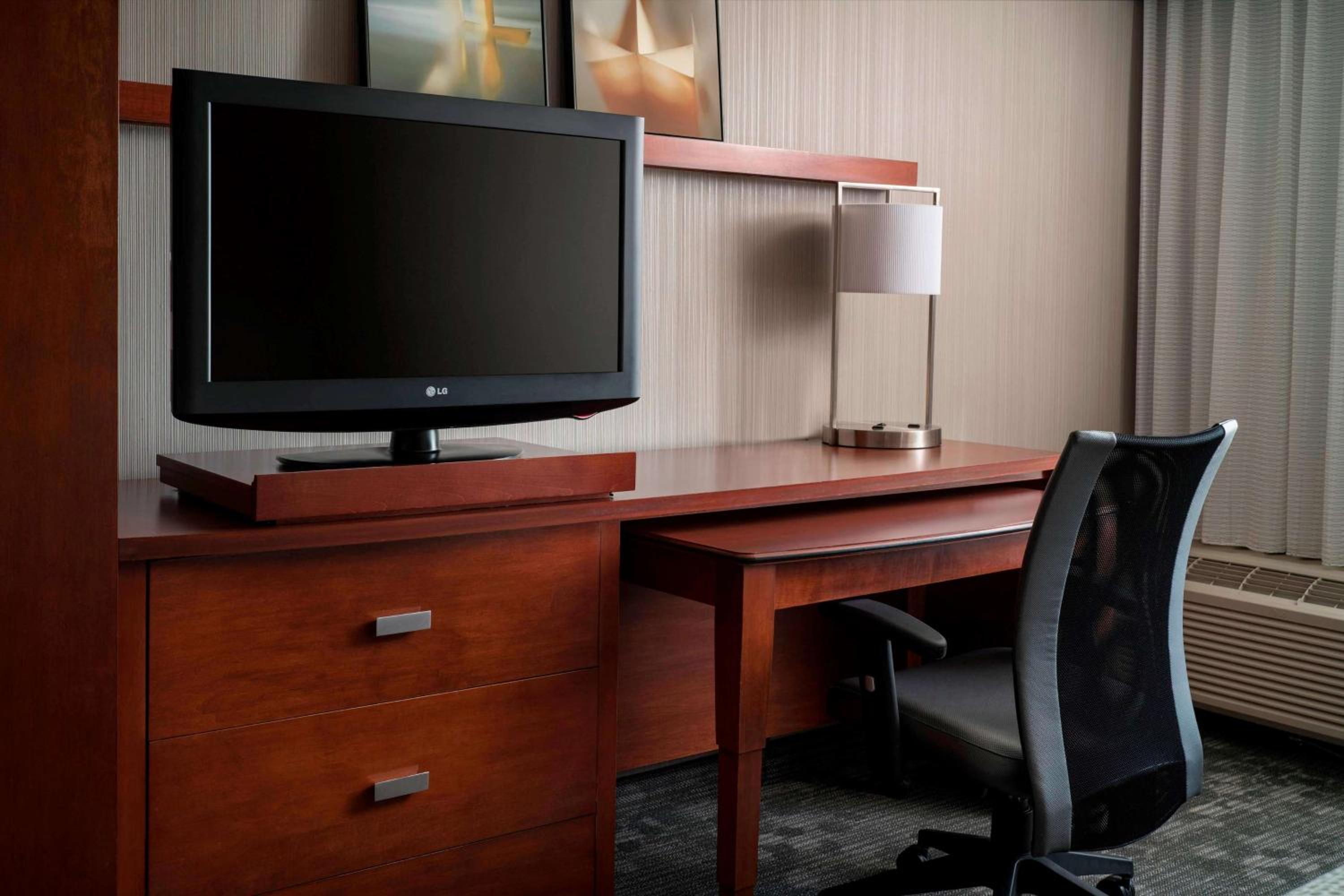 Guestroom King - Photo 4
