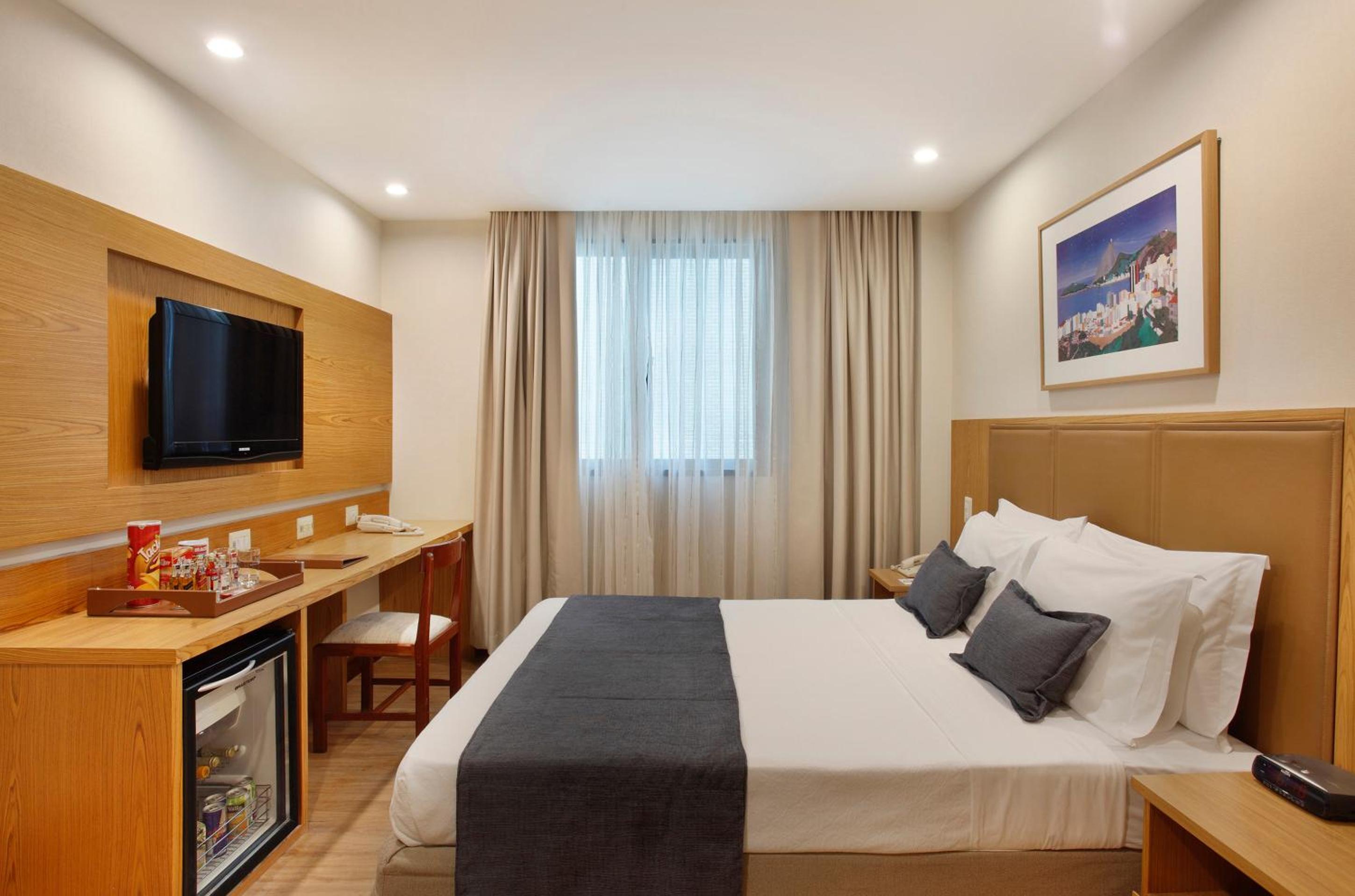 Standard Double Room - No View - Photo 1