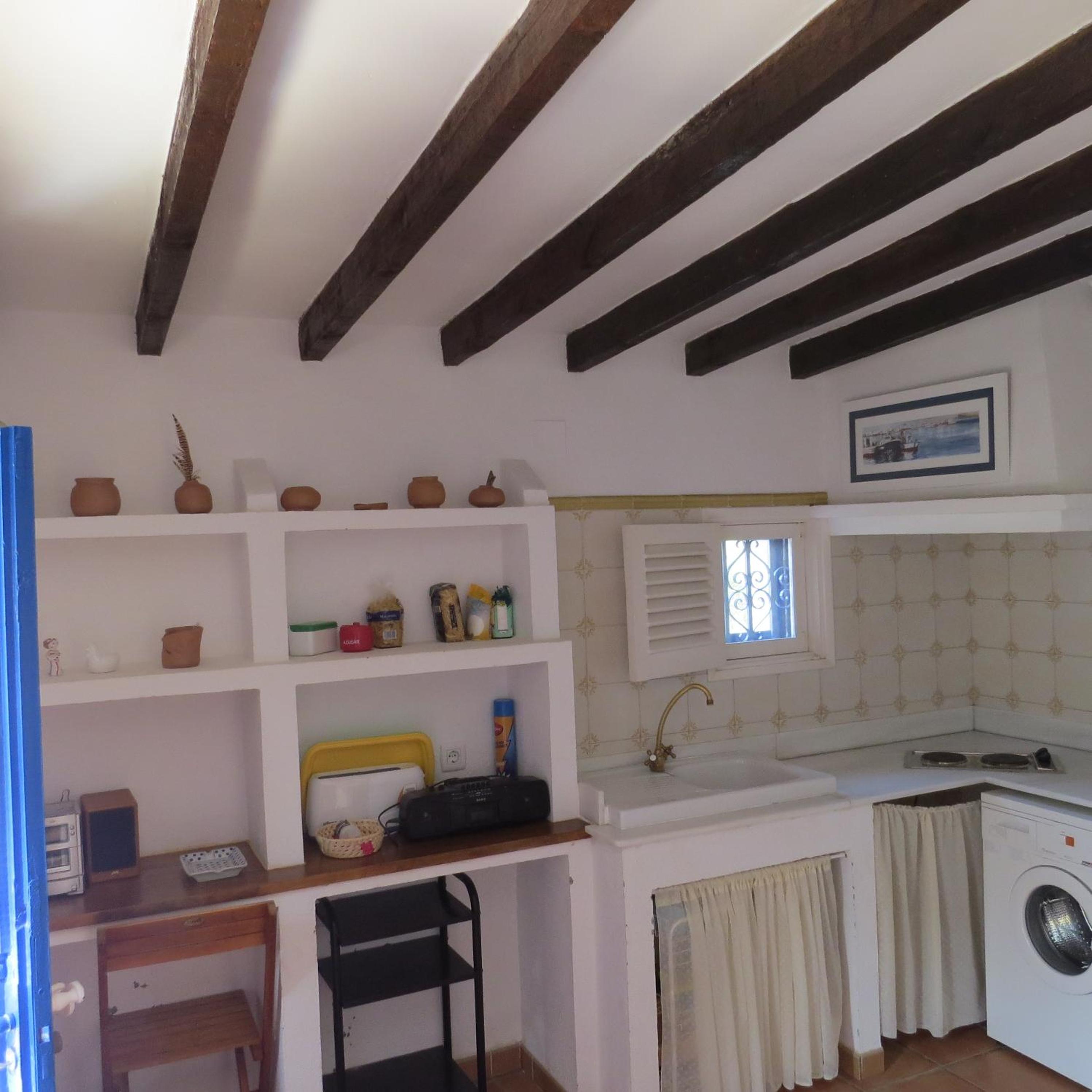 One-Bedroom House photo 2