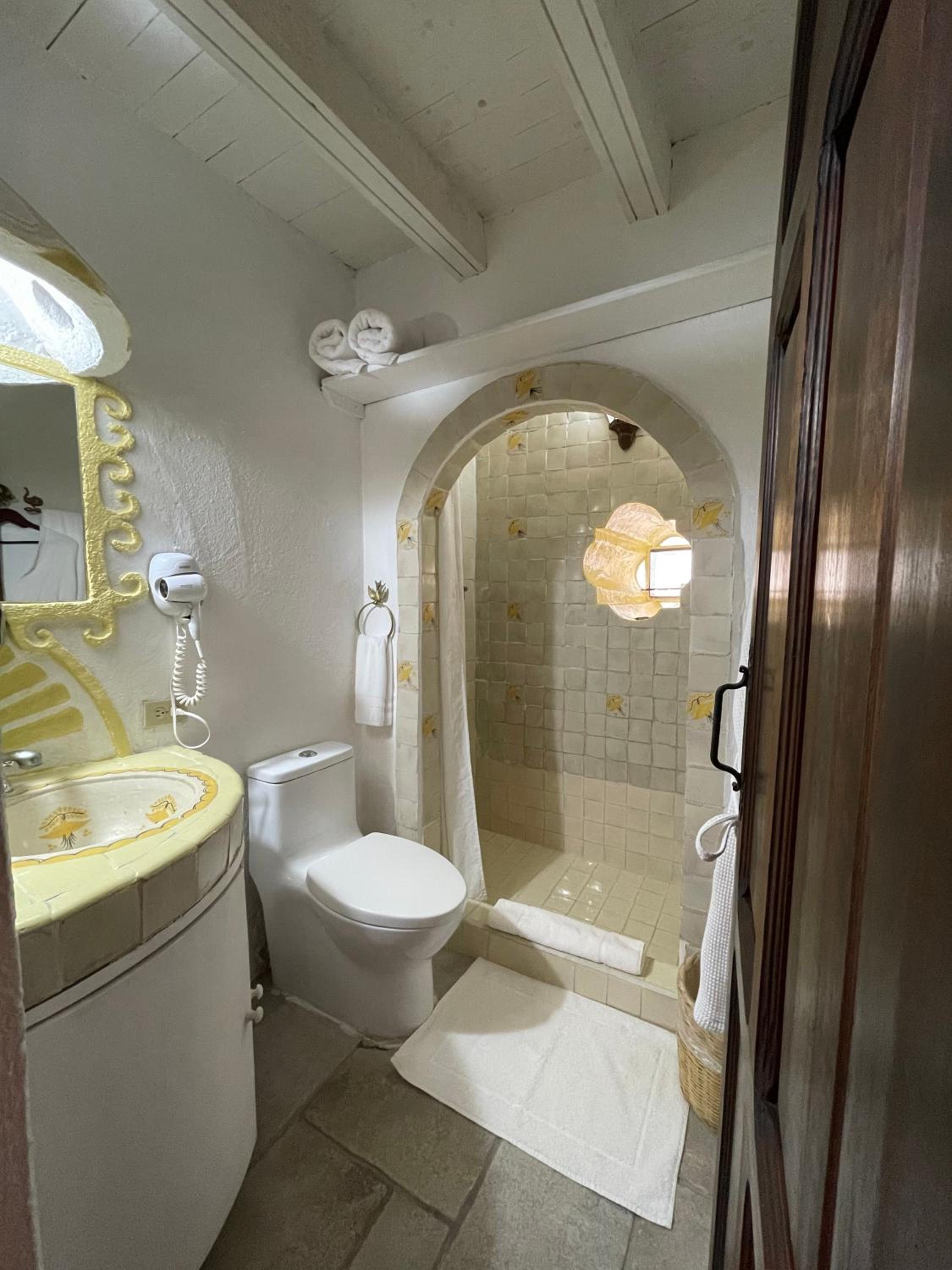 Deluxe Quadruple Room - Photo 4