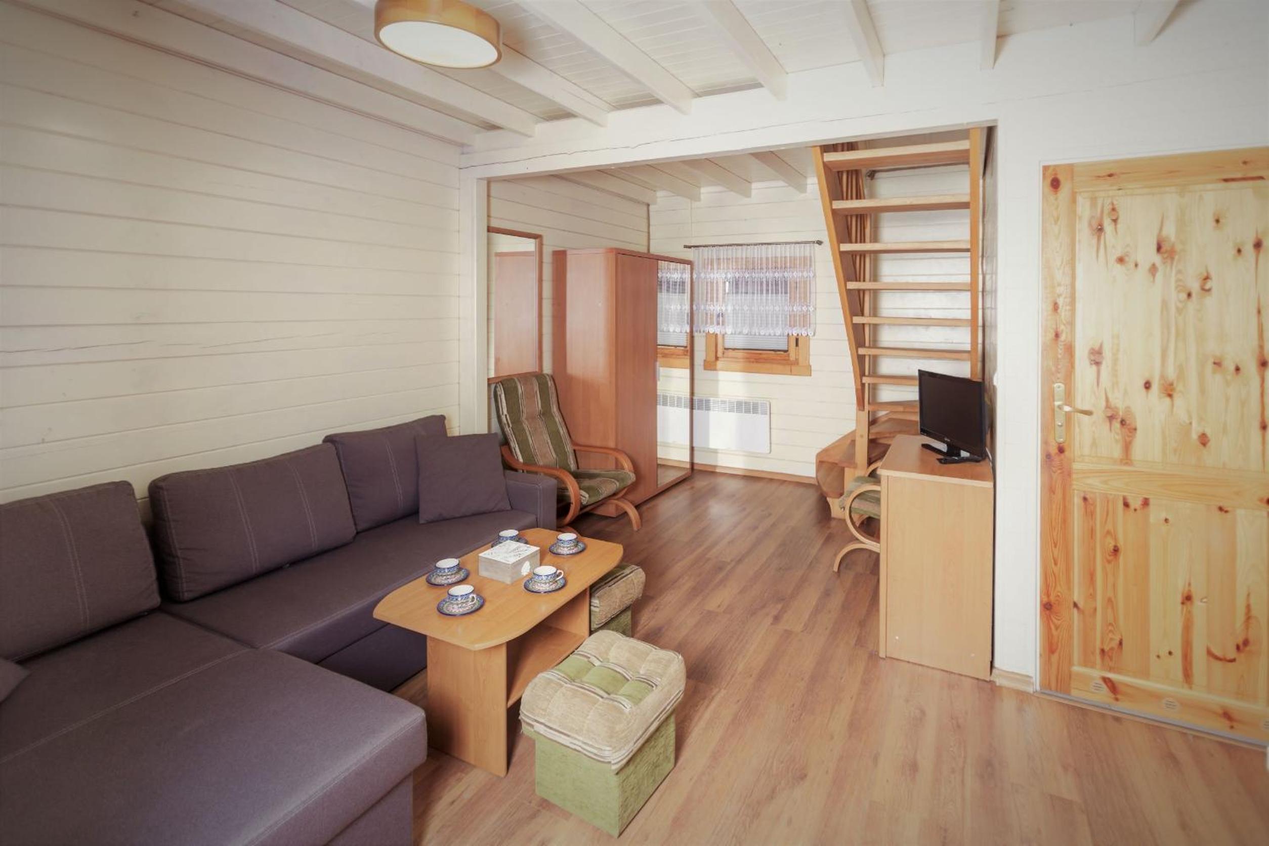 两卧室小屋