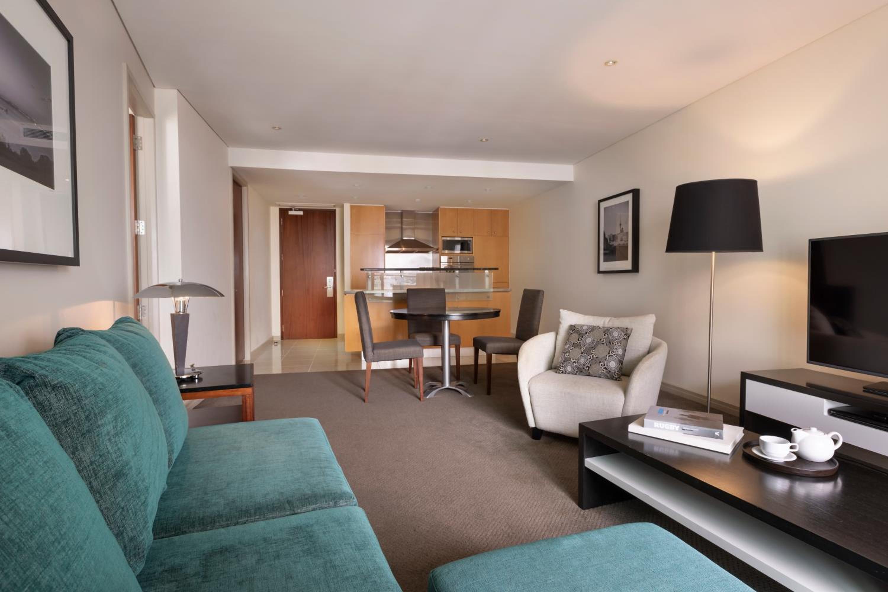 One Bedroom Apartment - Photo 3