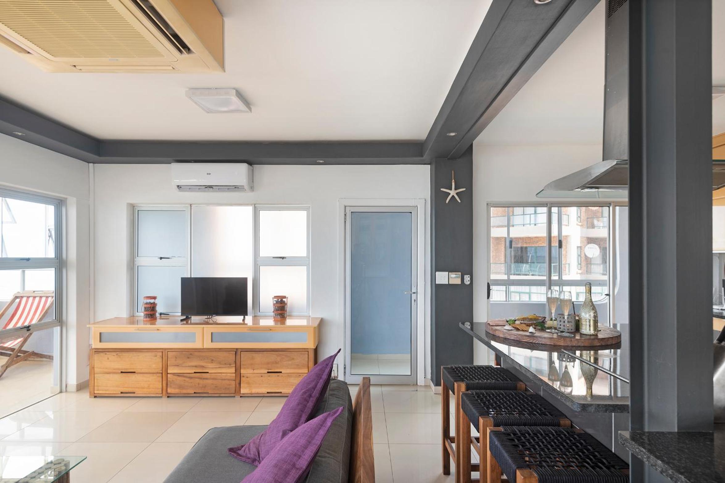 Three-Bedroom Apartment - Photo 25