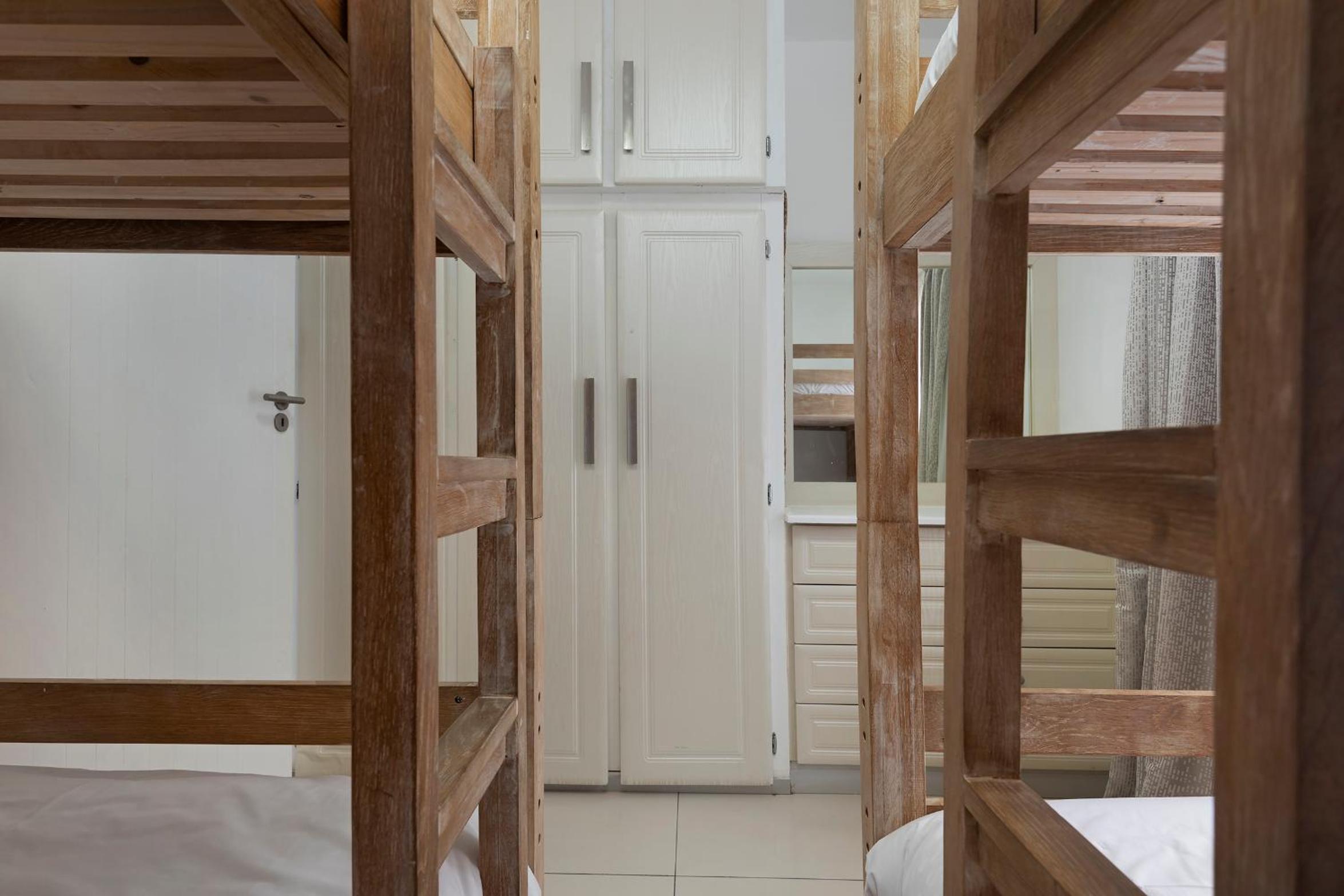 Three-Bedroom Apartment - Photo 12