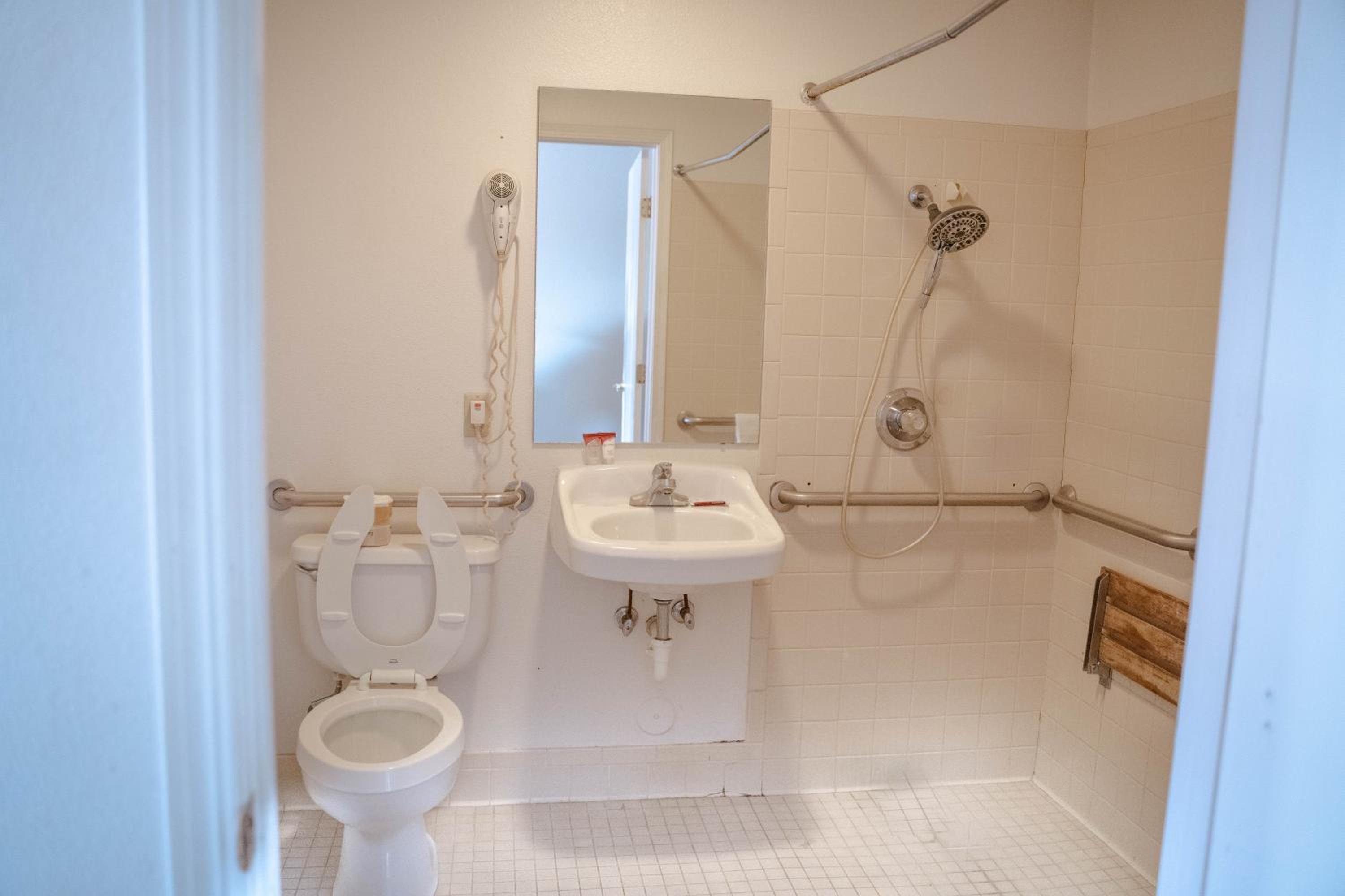 Double or Twin Room - Disability Access