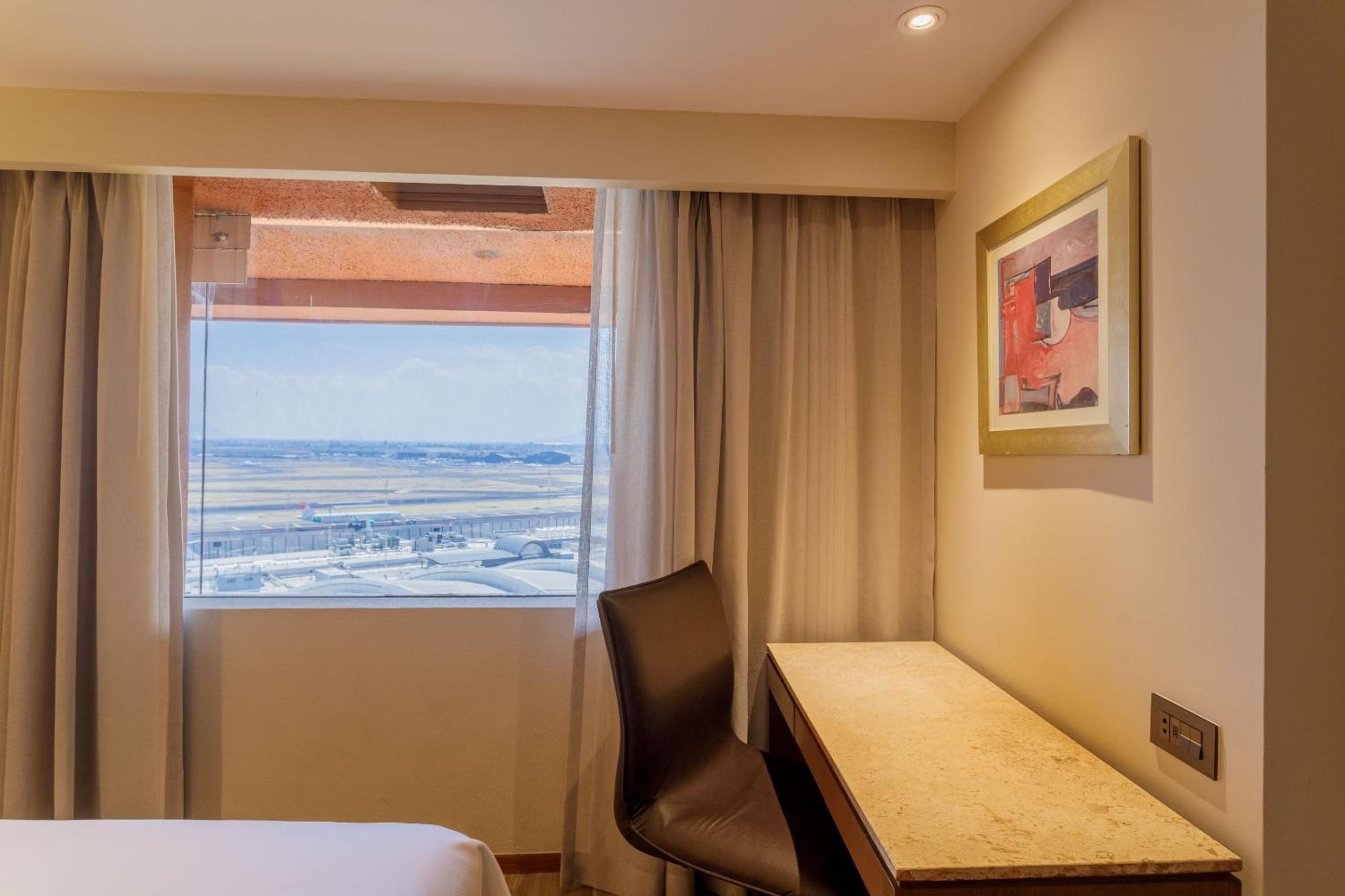 Camino Real Club Two Beds - Breakfast Included for Adults Only photo 2