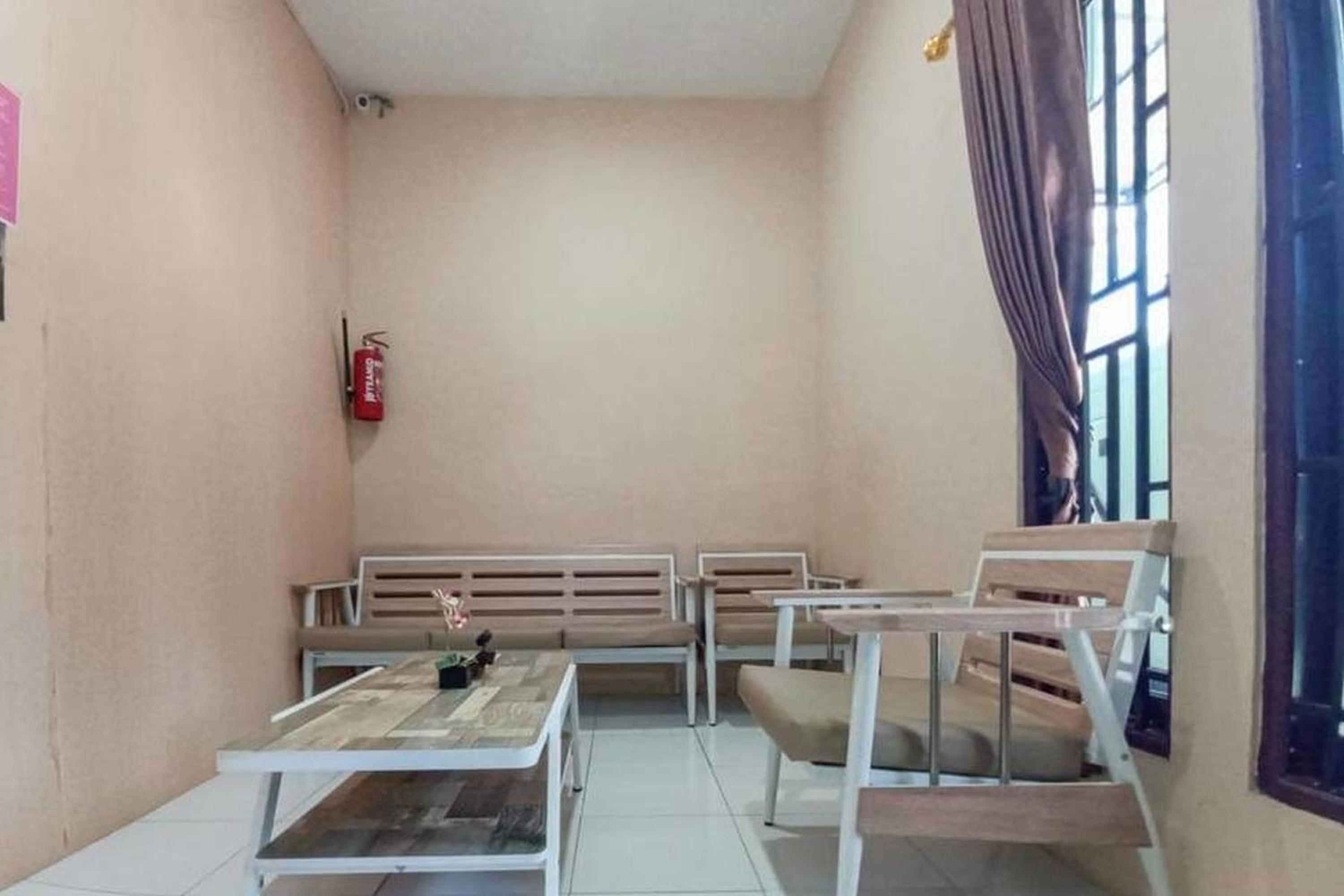 Standard Double Room - Photo 4
