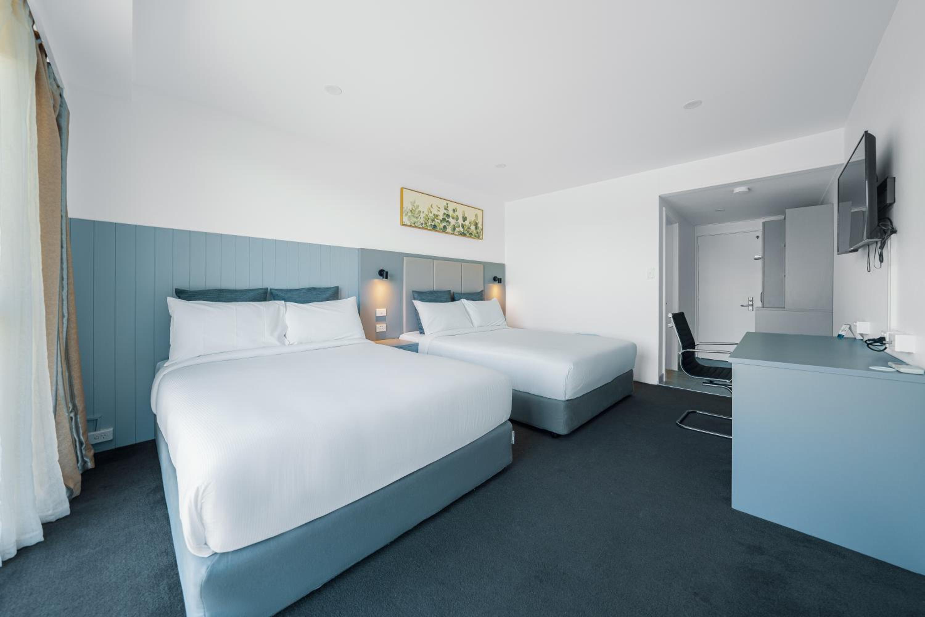 Deluxe Twin Room photo 2