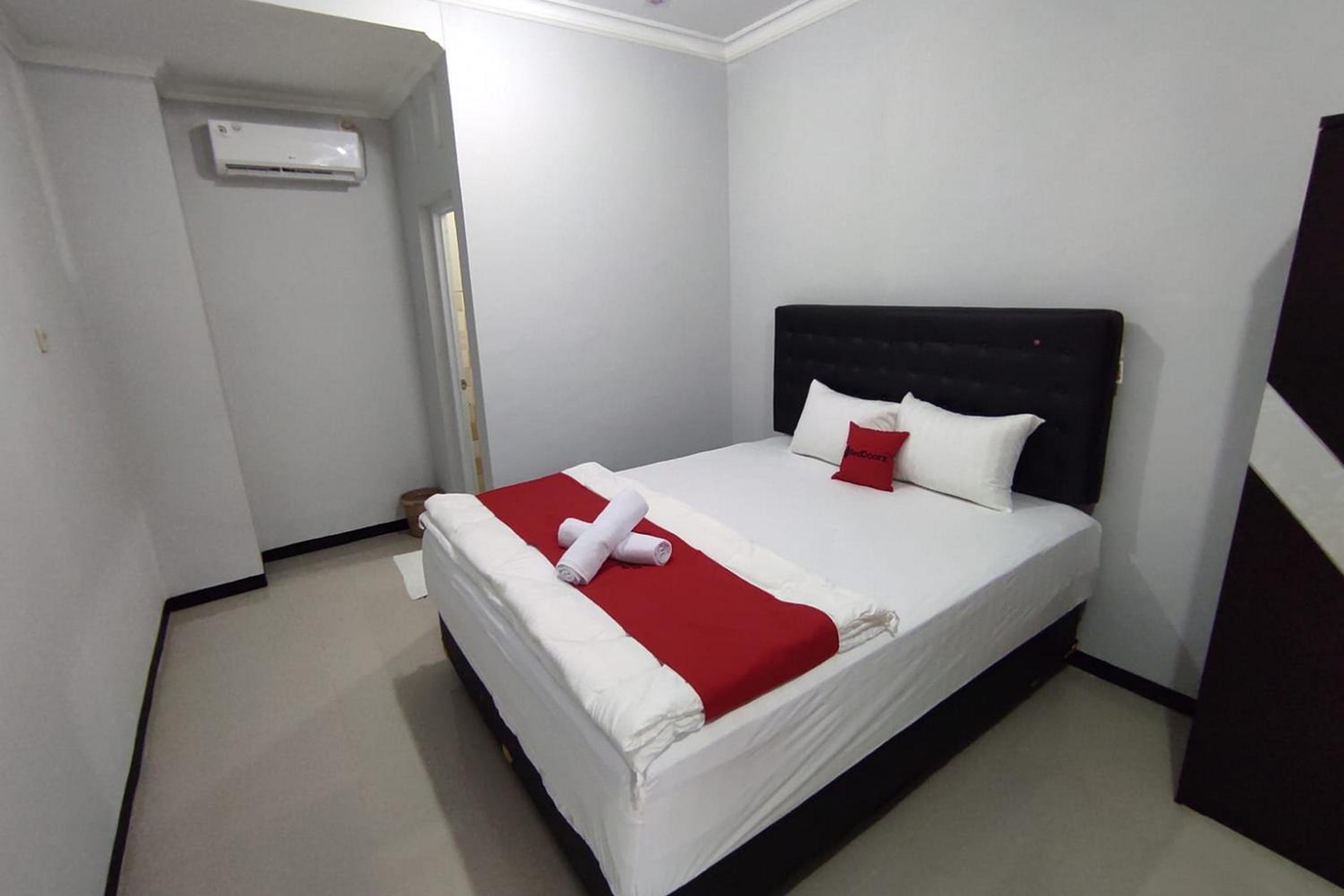 Double Room - Photo 3