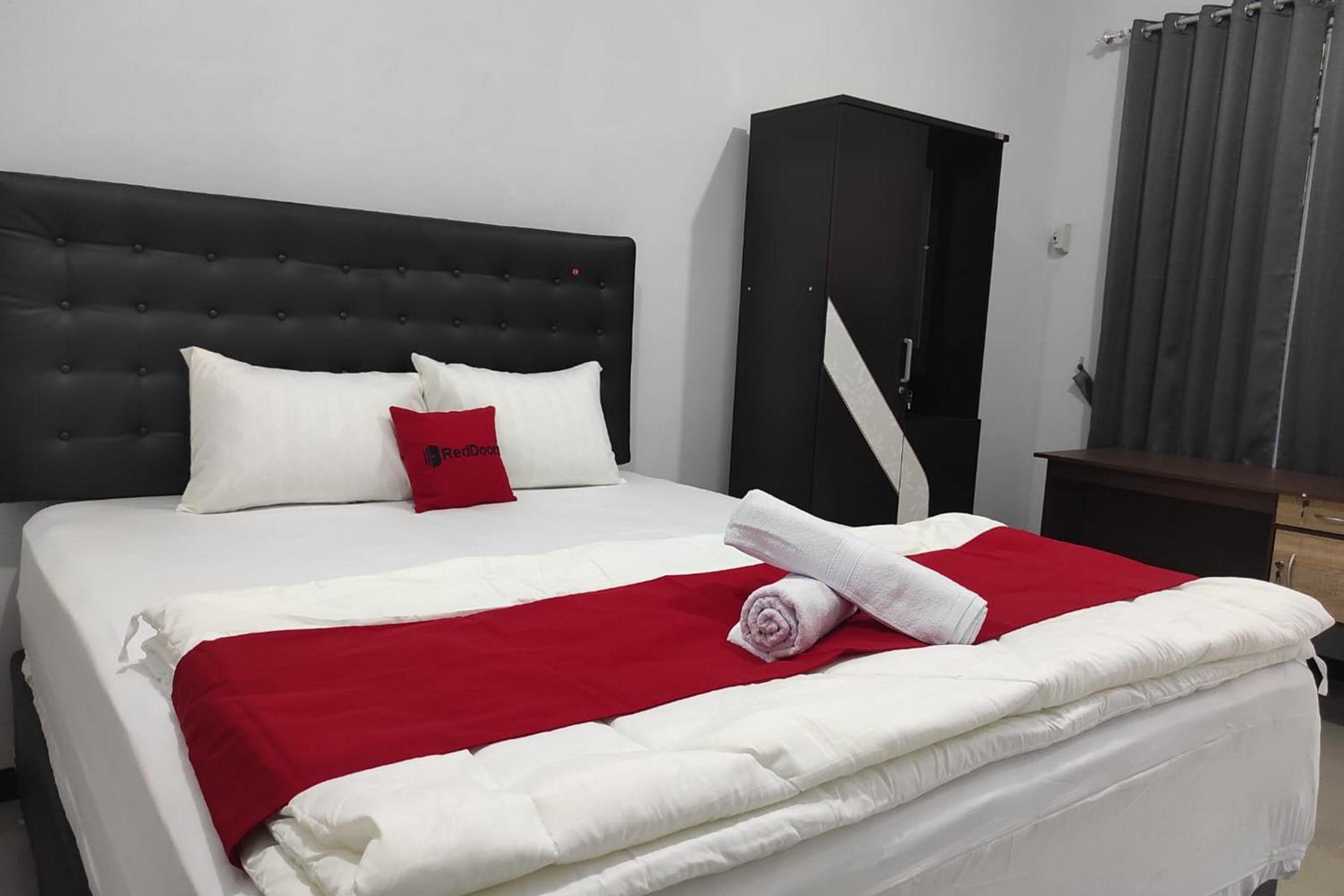 Double Room - Photo 2