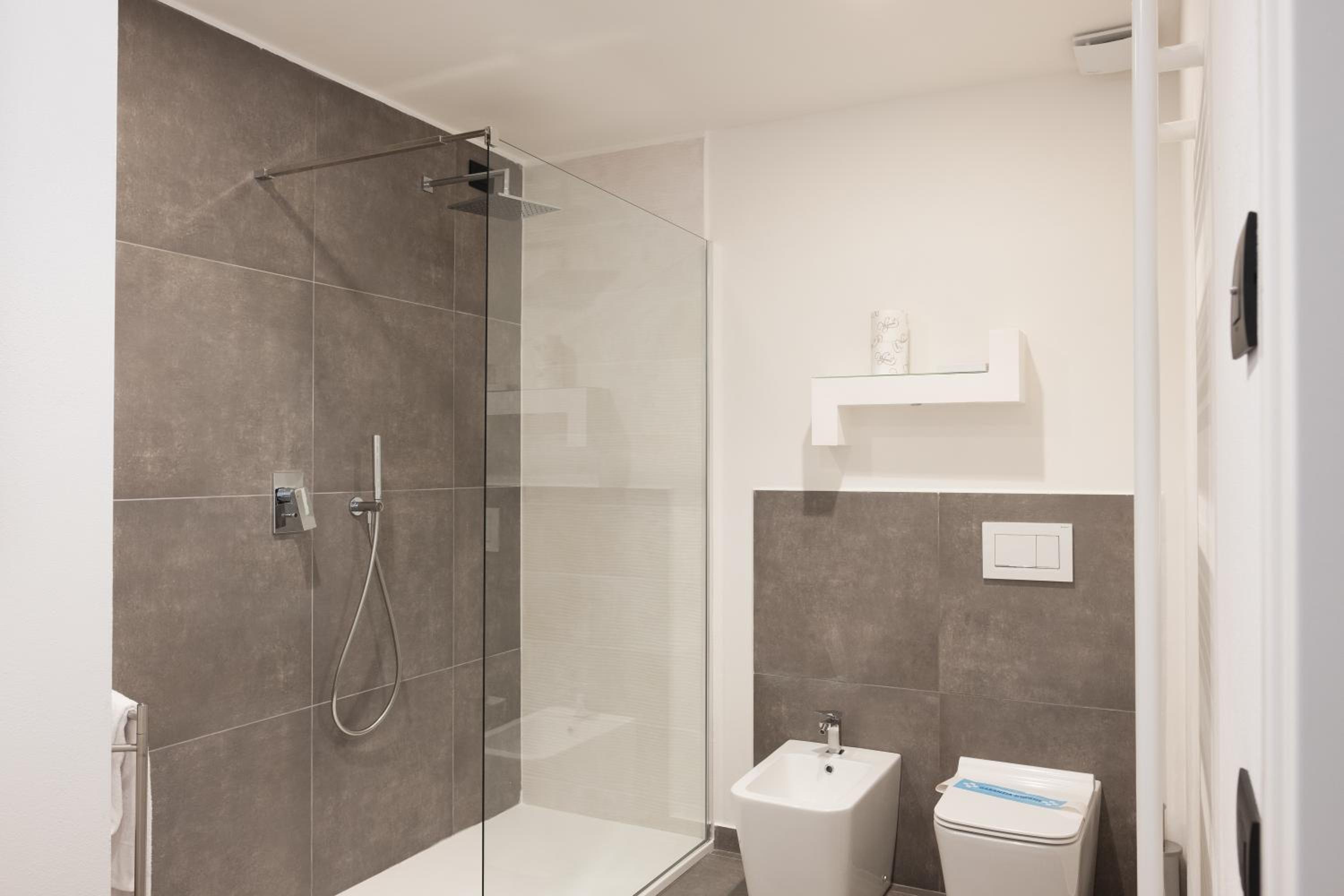 Family Suite - Photo 16
