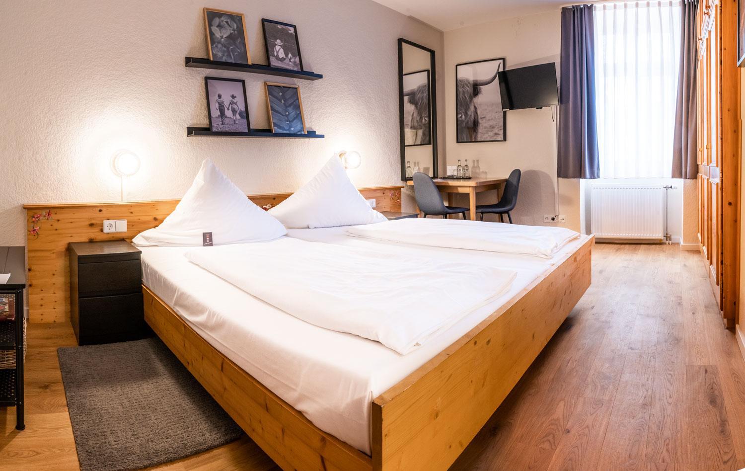 Double Room - Photo 5