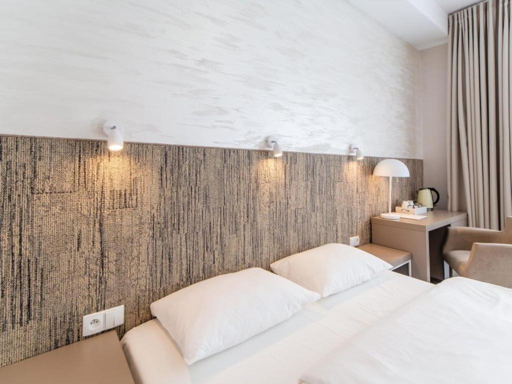 Deluxe Double Room photo 2