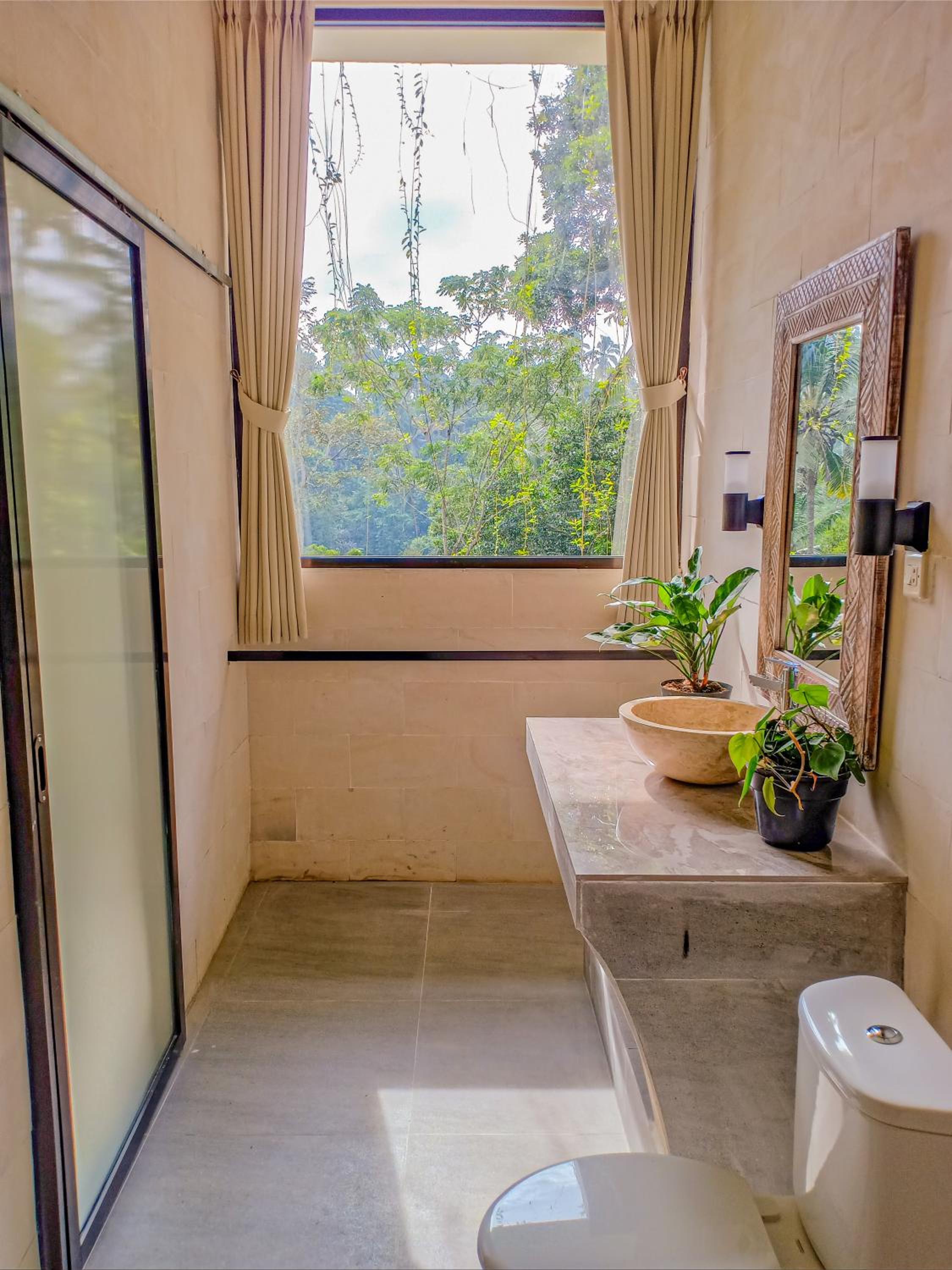 Junior Suite with Pool View - Photo 8