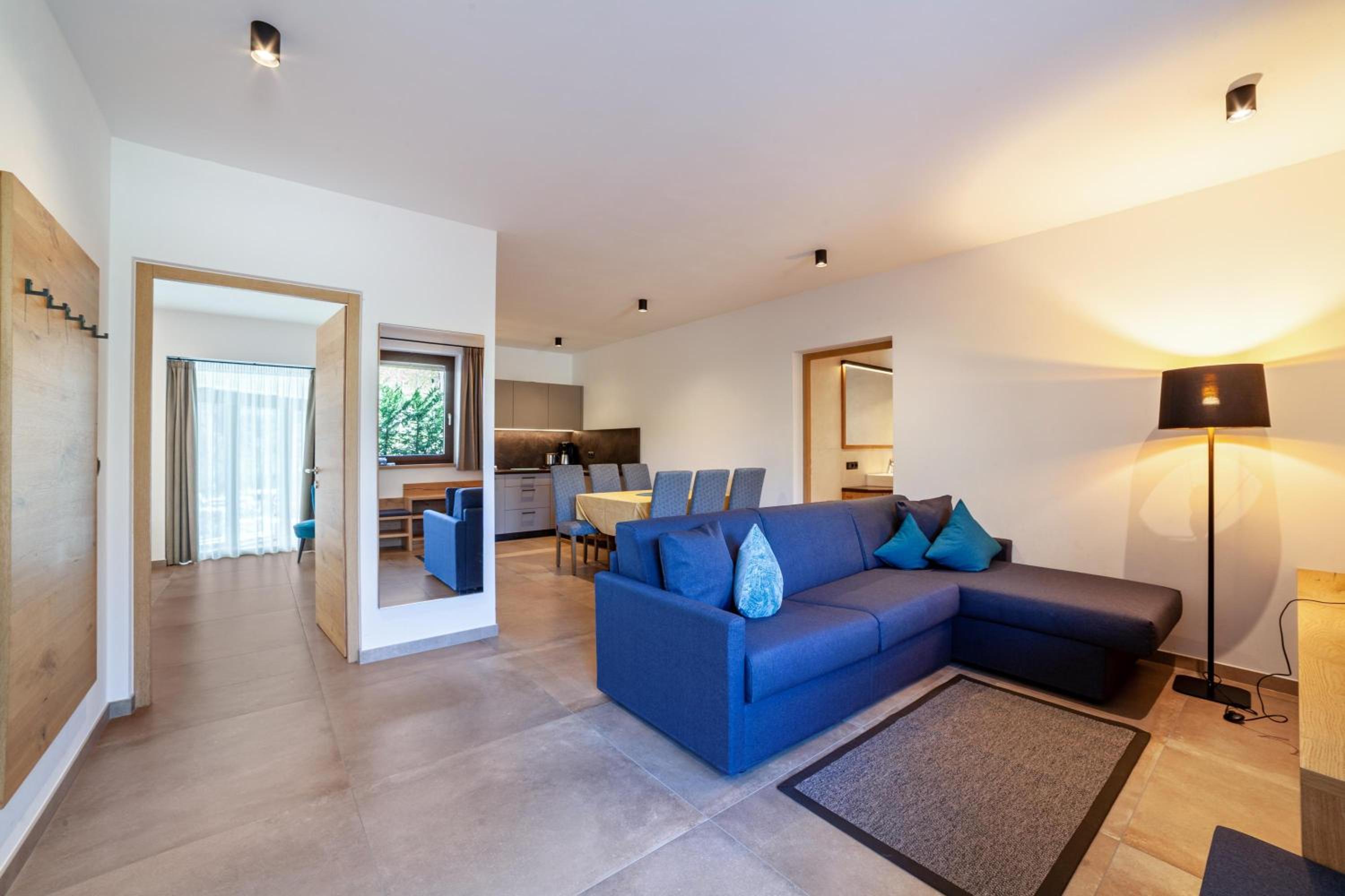 Two-Bedroom Deluxe Apartment with Garden View photo 1