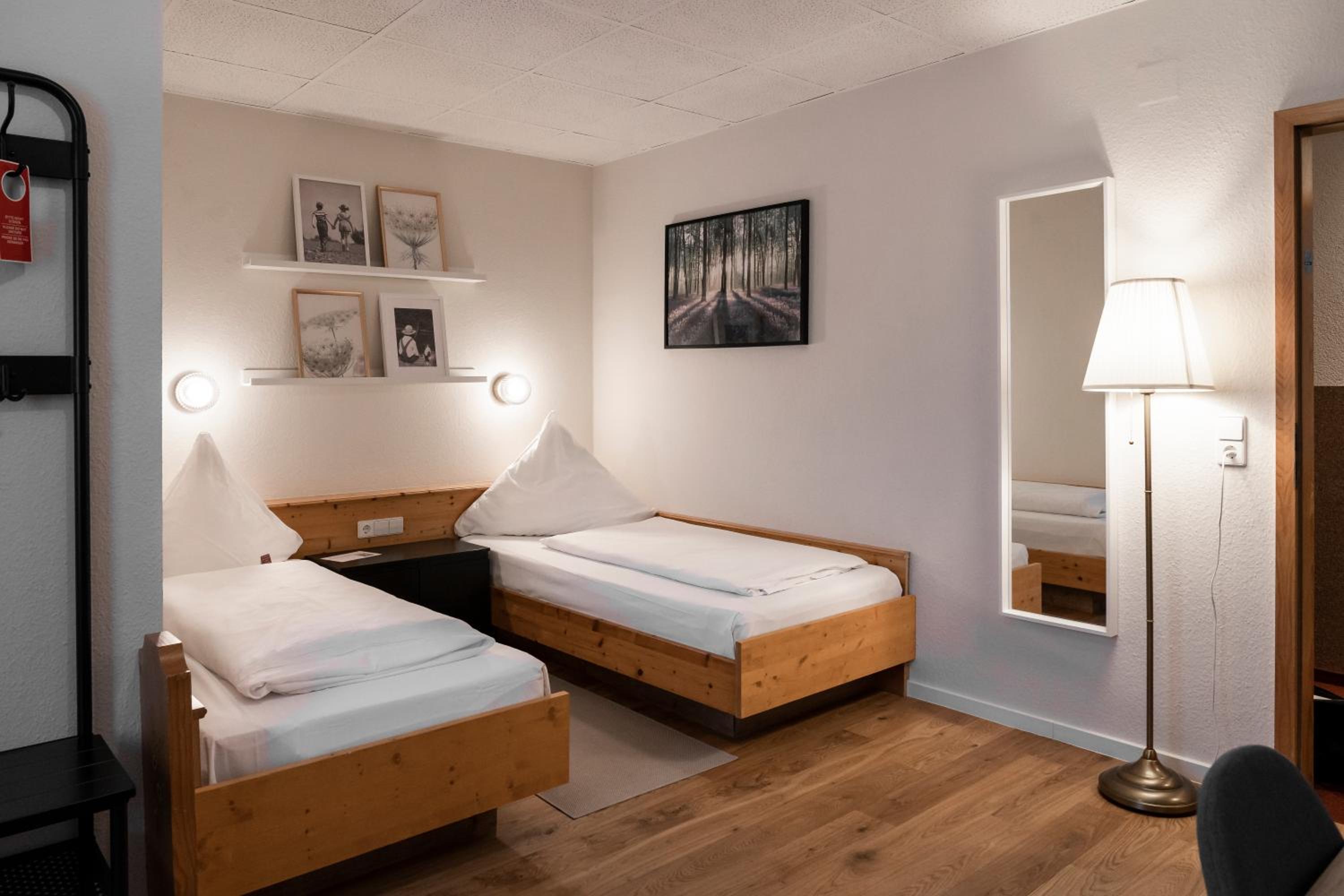 Double Room - Photo 7