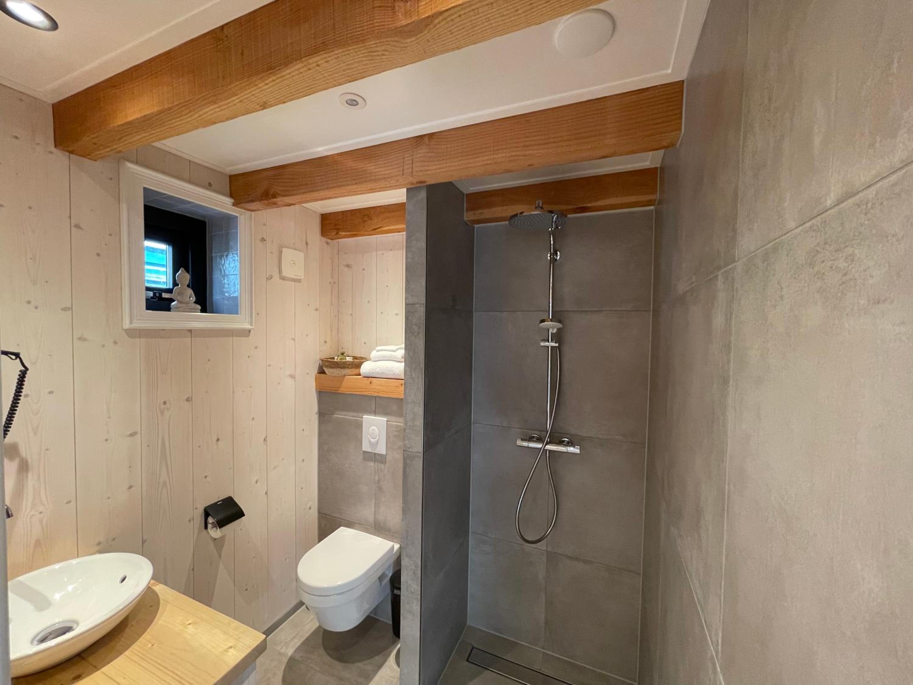 Superior Chalet - Photo 15