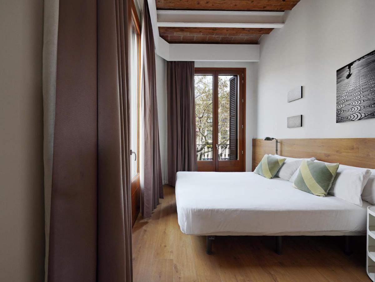 Apartment with Terrace photo 2