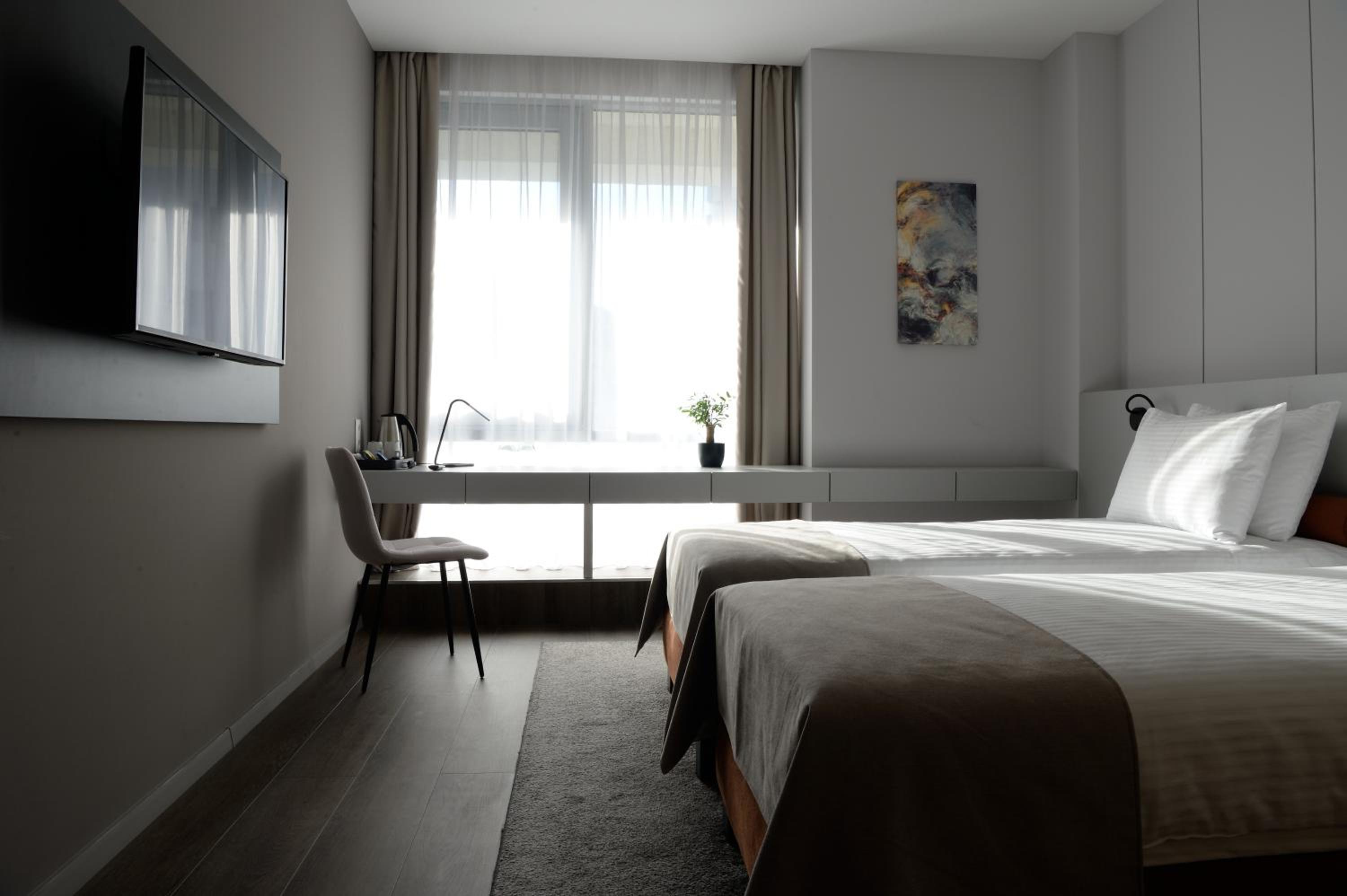 Twin Room - Photo 7