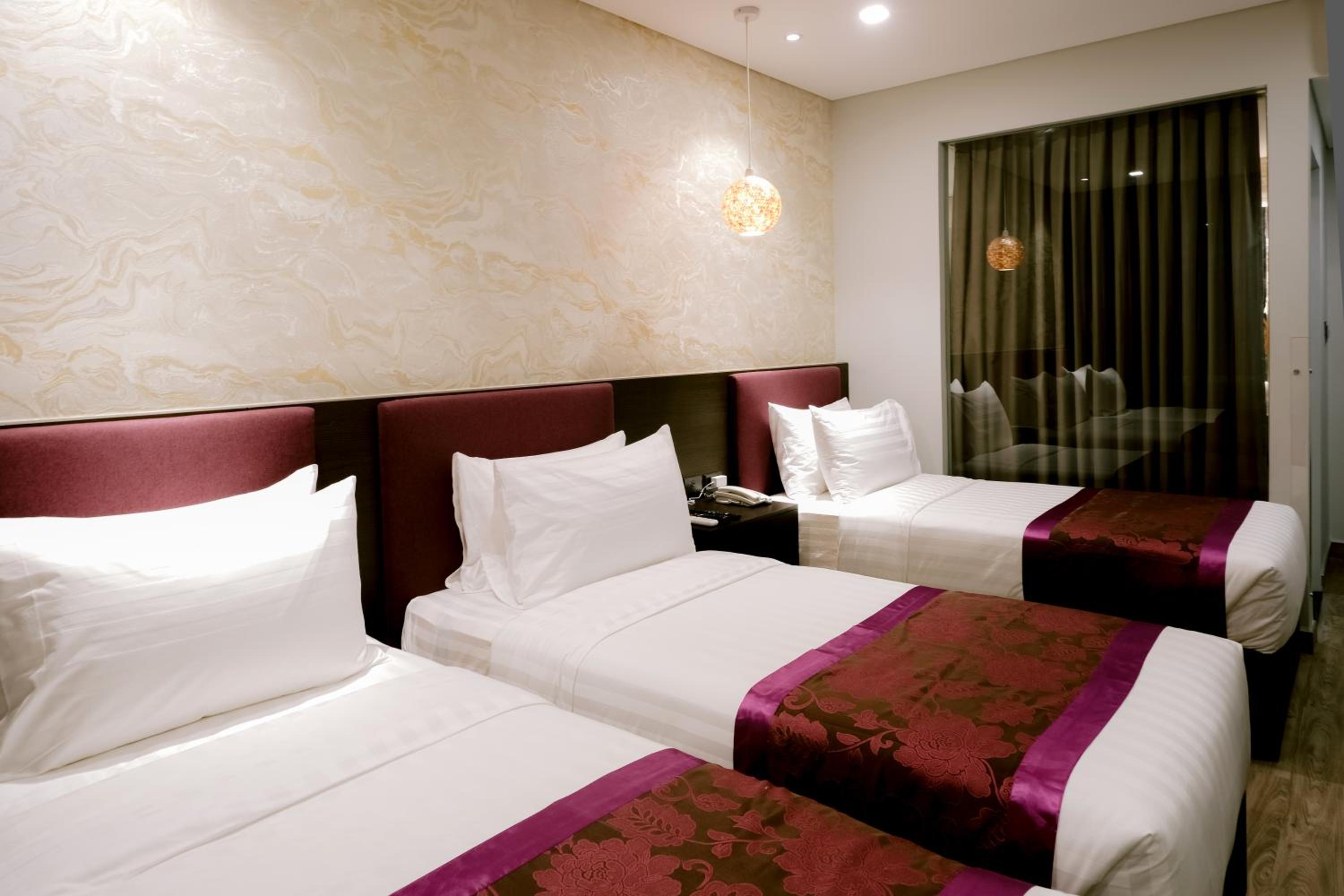 Deluxe Triple Room - Photo 4