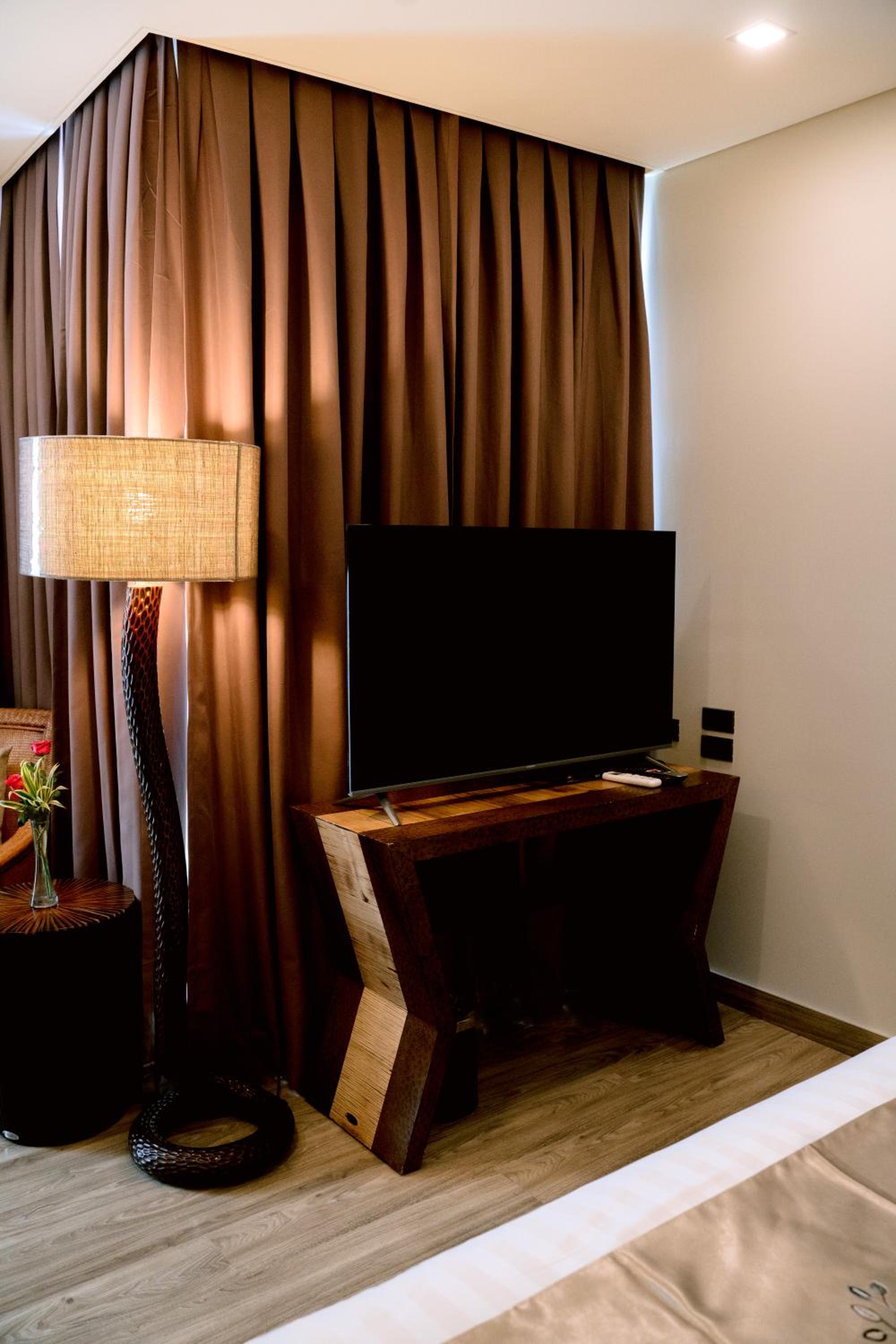 Superior King Room - Photo 4