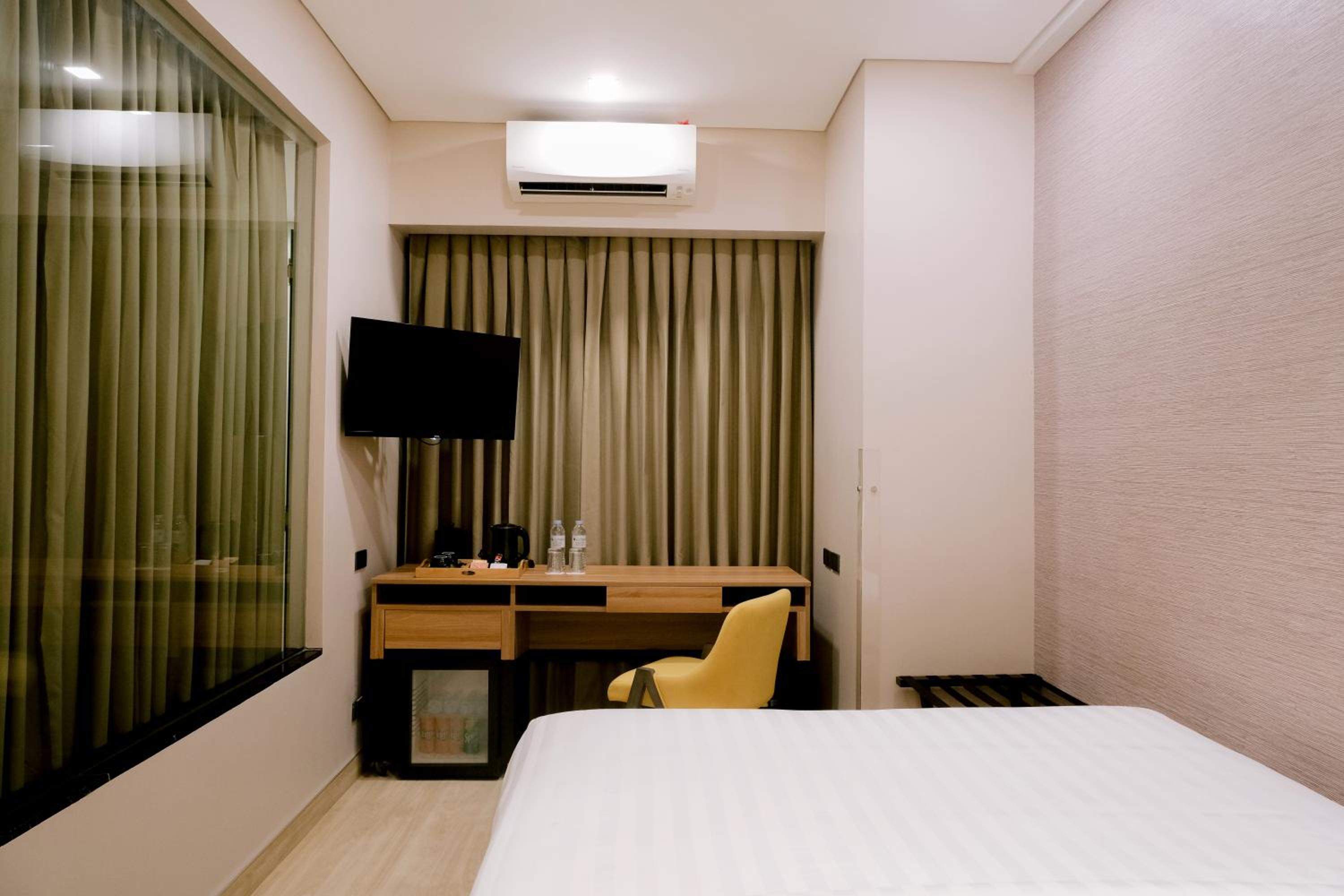 Double or Twin Room - Photo 5