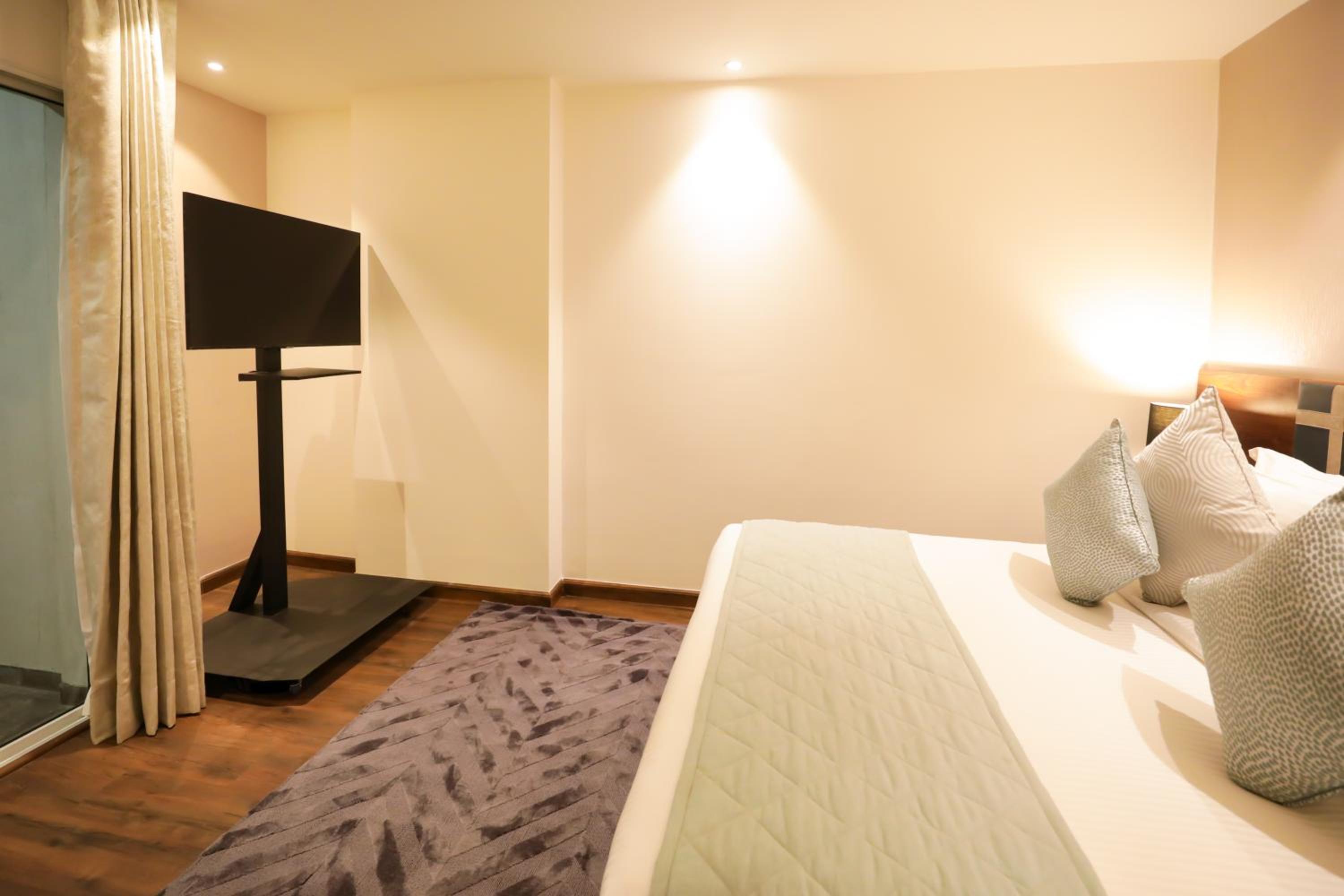 Suite with Terrace - Photo 5
